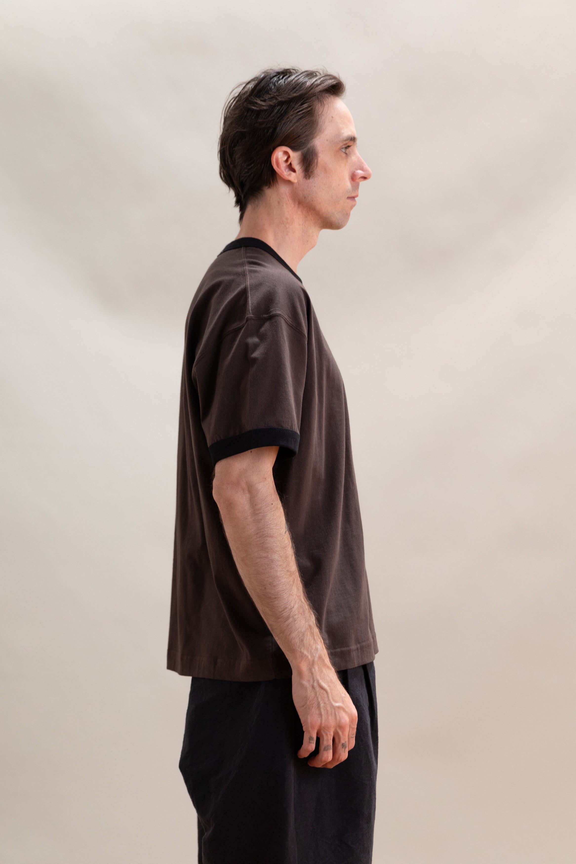 FINCH RINGER T-SHIRT IN LOAM/BLACK RIB COMBED COTTON JERSEY