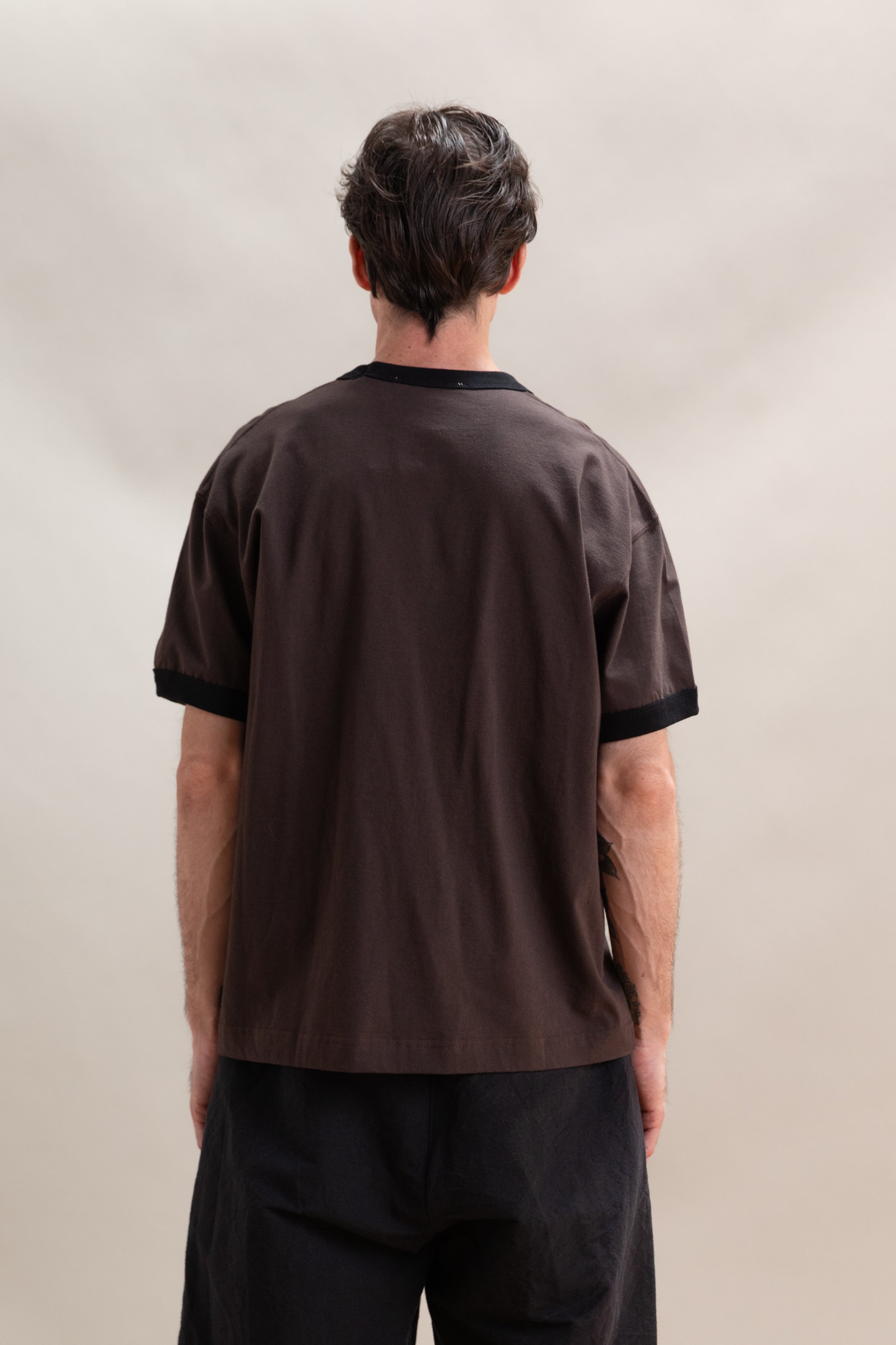 FINCH RINGER T-SHIRT IN LOAM/BLACK RIB COMBED COTTON JERSEY