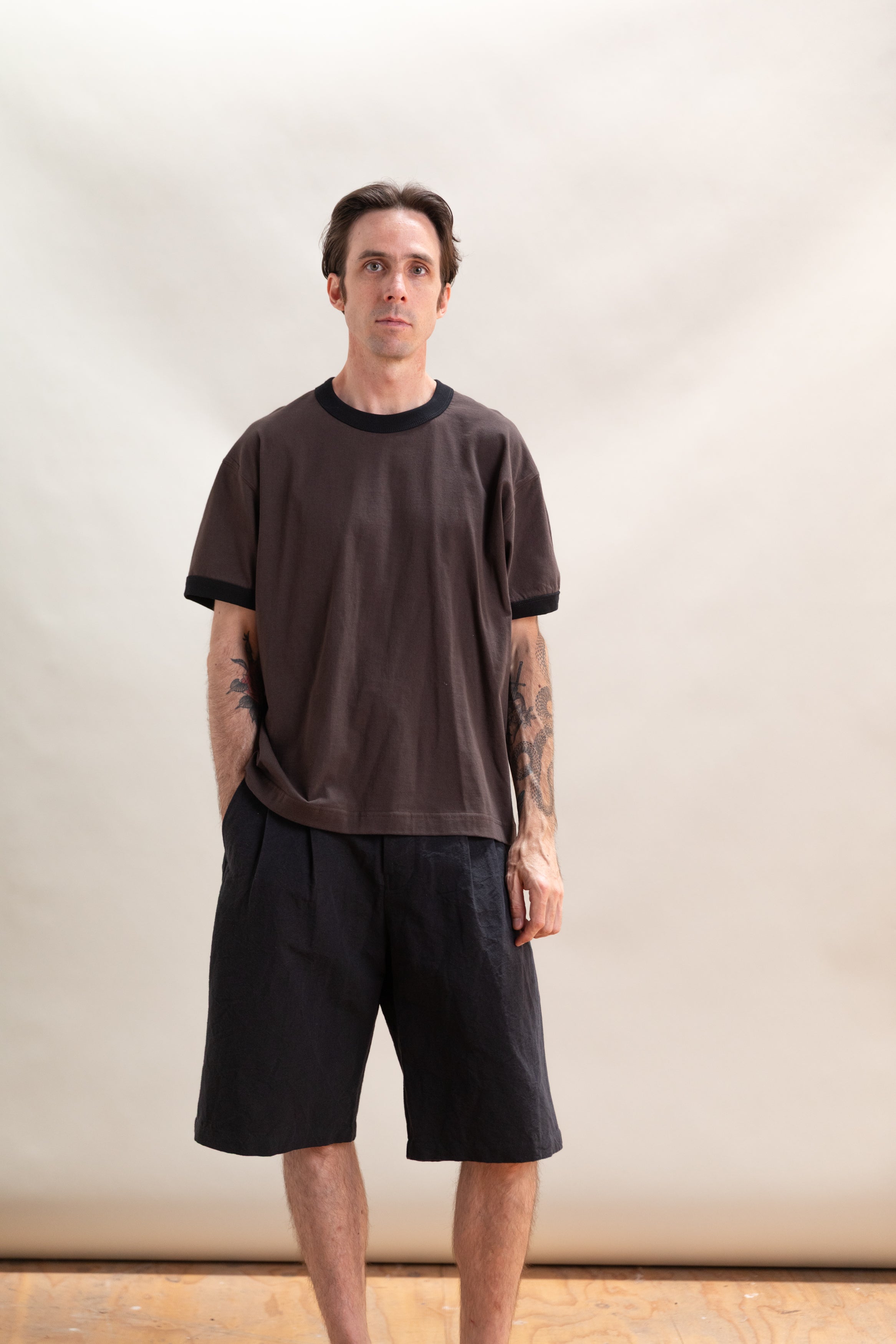 FINCH RINGER T-SHIRT IN LOAM/BLACK RIB COMBED COTTON JERSEY