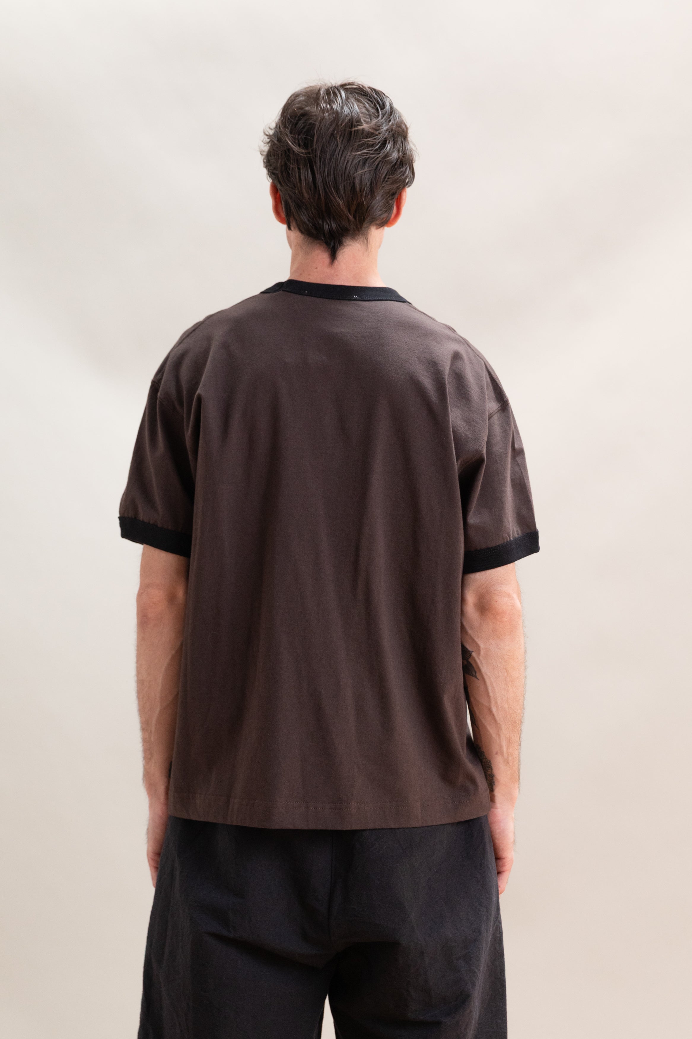FINCH RINGER T-SHIRT IN LOAM/BLACK RIB COMBED COTTON JERSEY