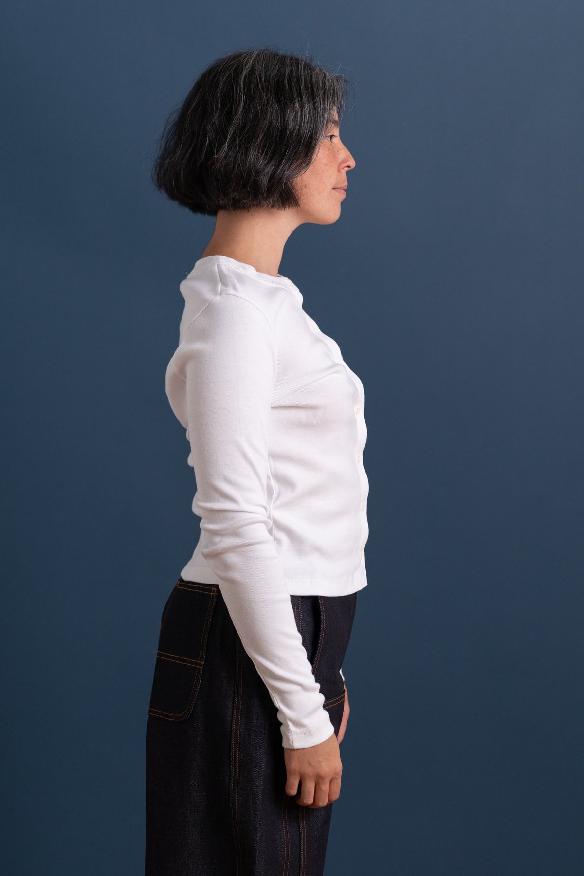 MAGNOLIA CARDIGAN IN WHITE FINE RIB JERSEY