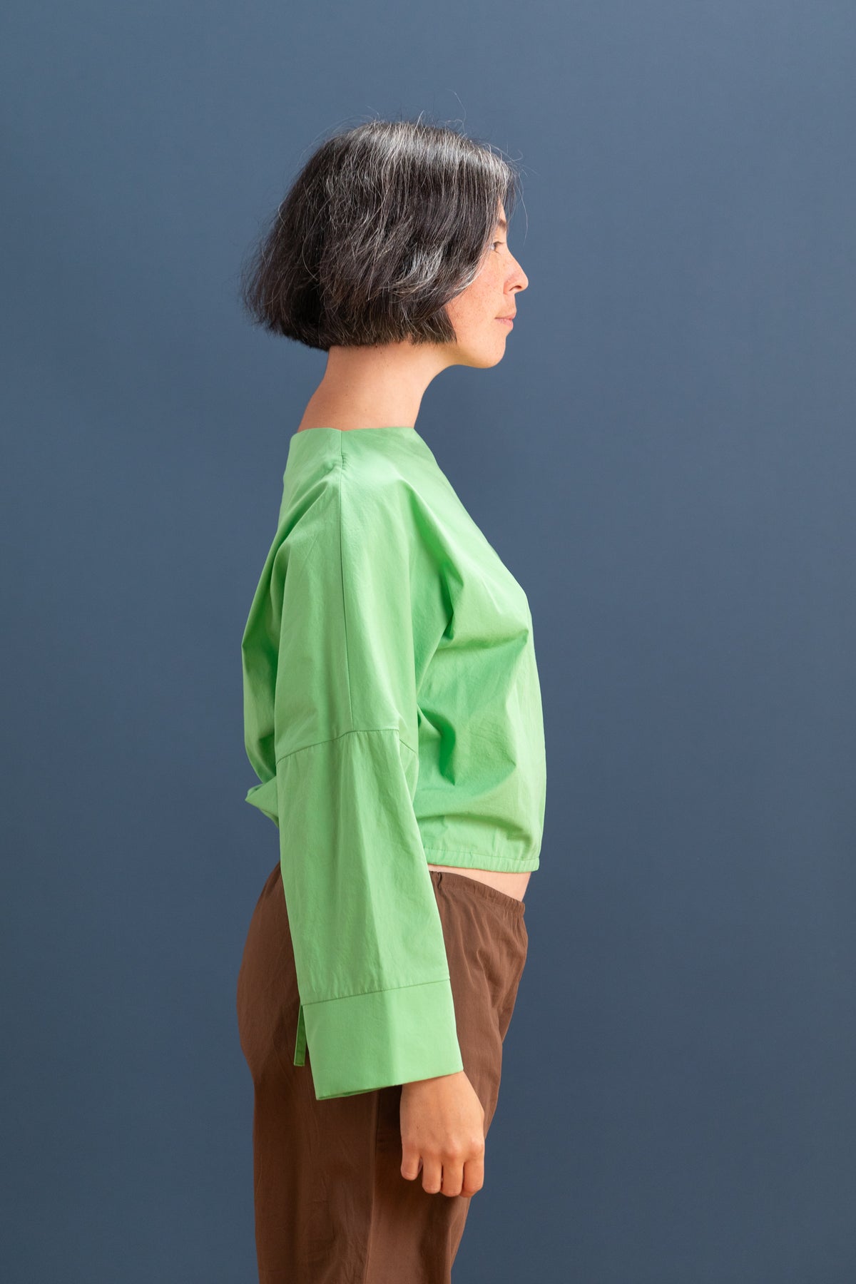 CUFF TOP IN BUD COTTON POPLIN