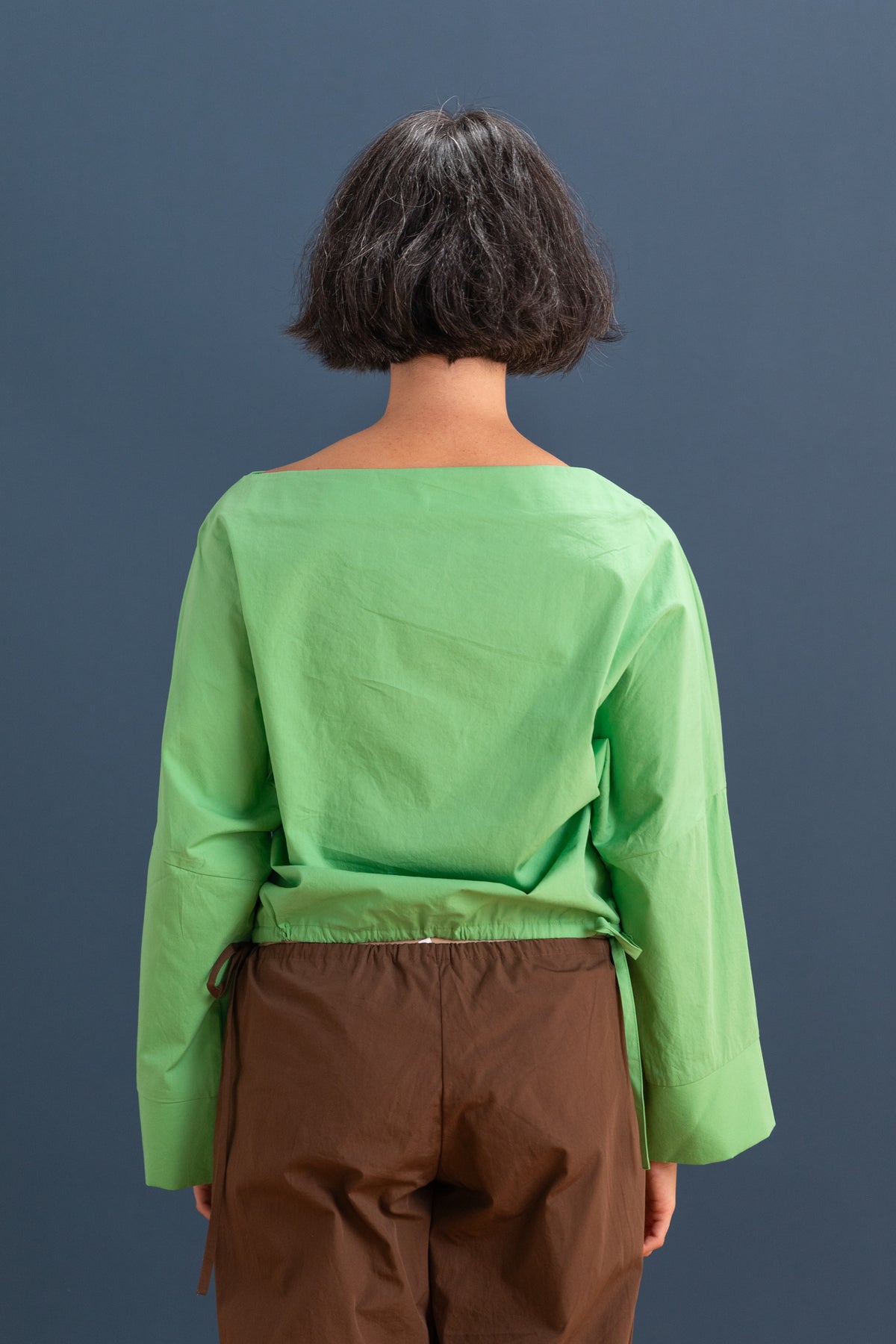 CUFF TOP IN BUD COTTON POPLIN