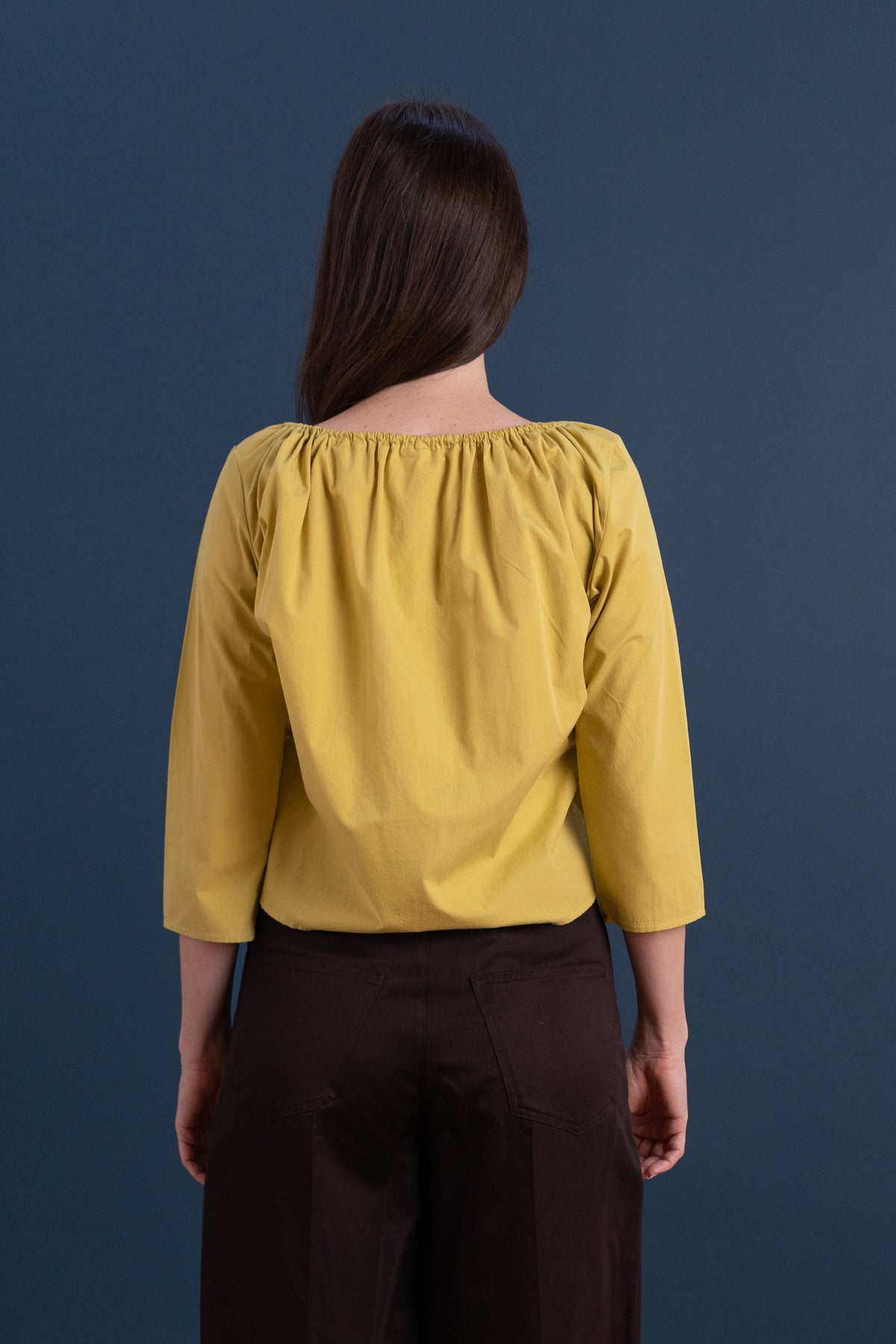 SCOOP TOP IN YELLOW COTTON POPLIN