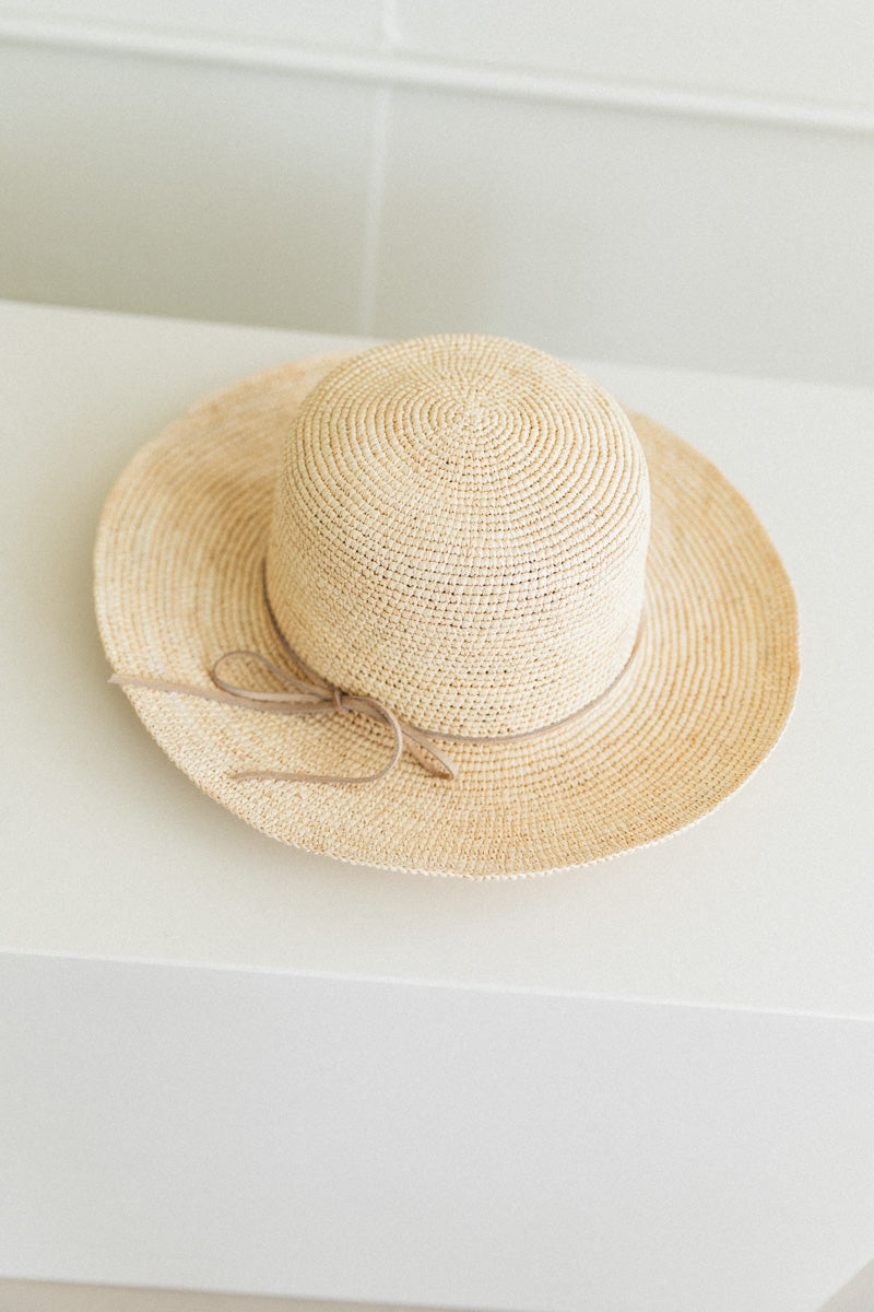 GARDEN HAT IN PANAMA STRAW