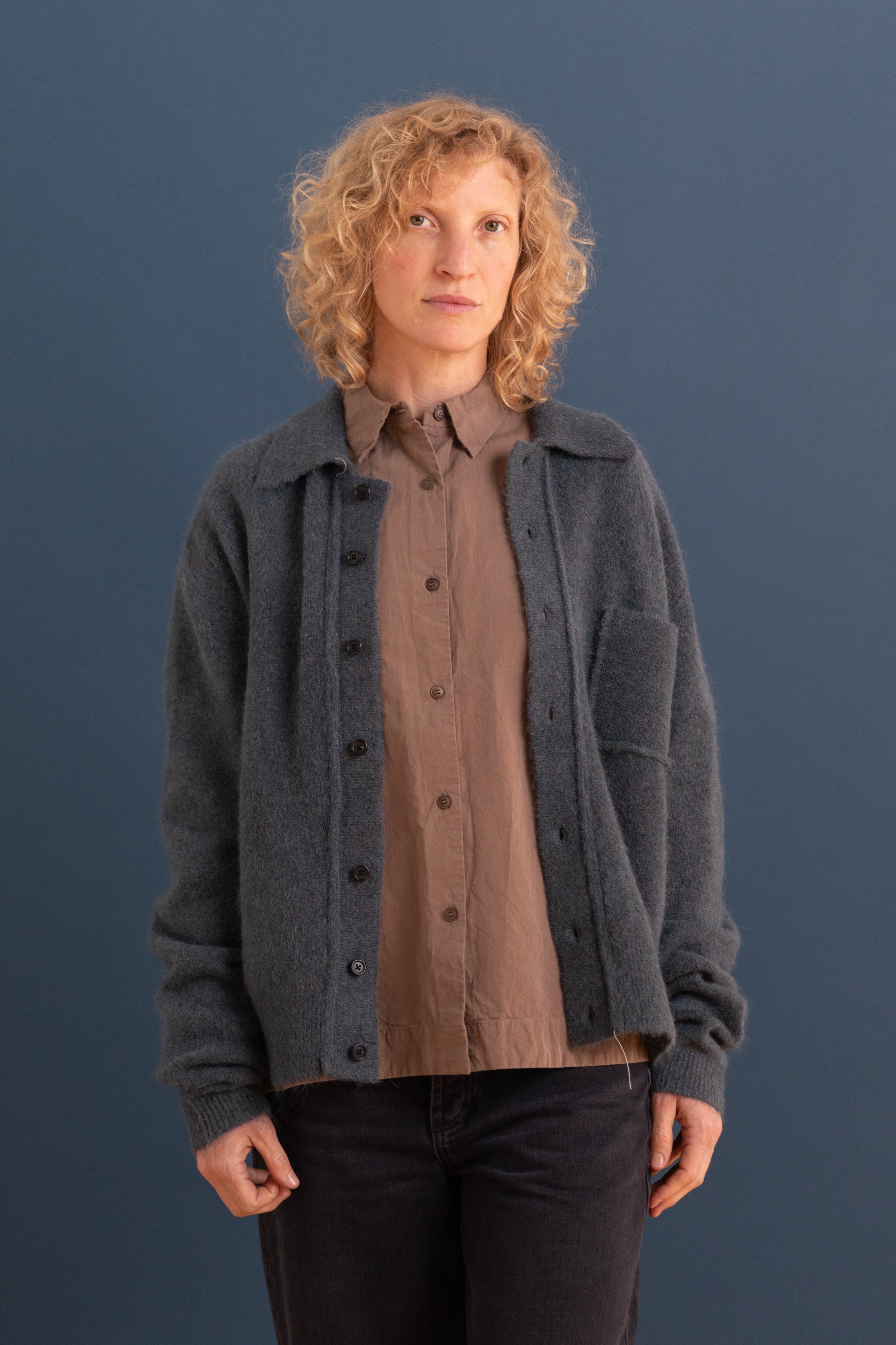 HAIRY CARDIGAN IN GREY ALPACA