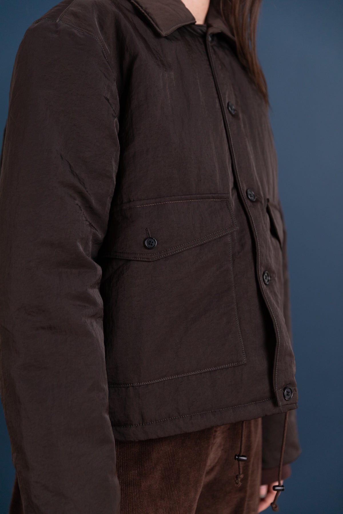 PUFFED SIMPLE JACKET IN BROWN