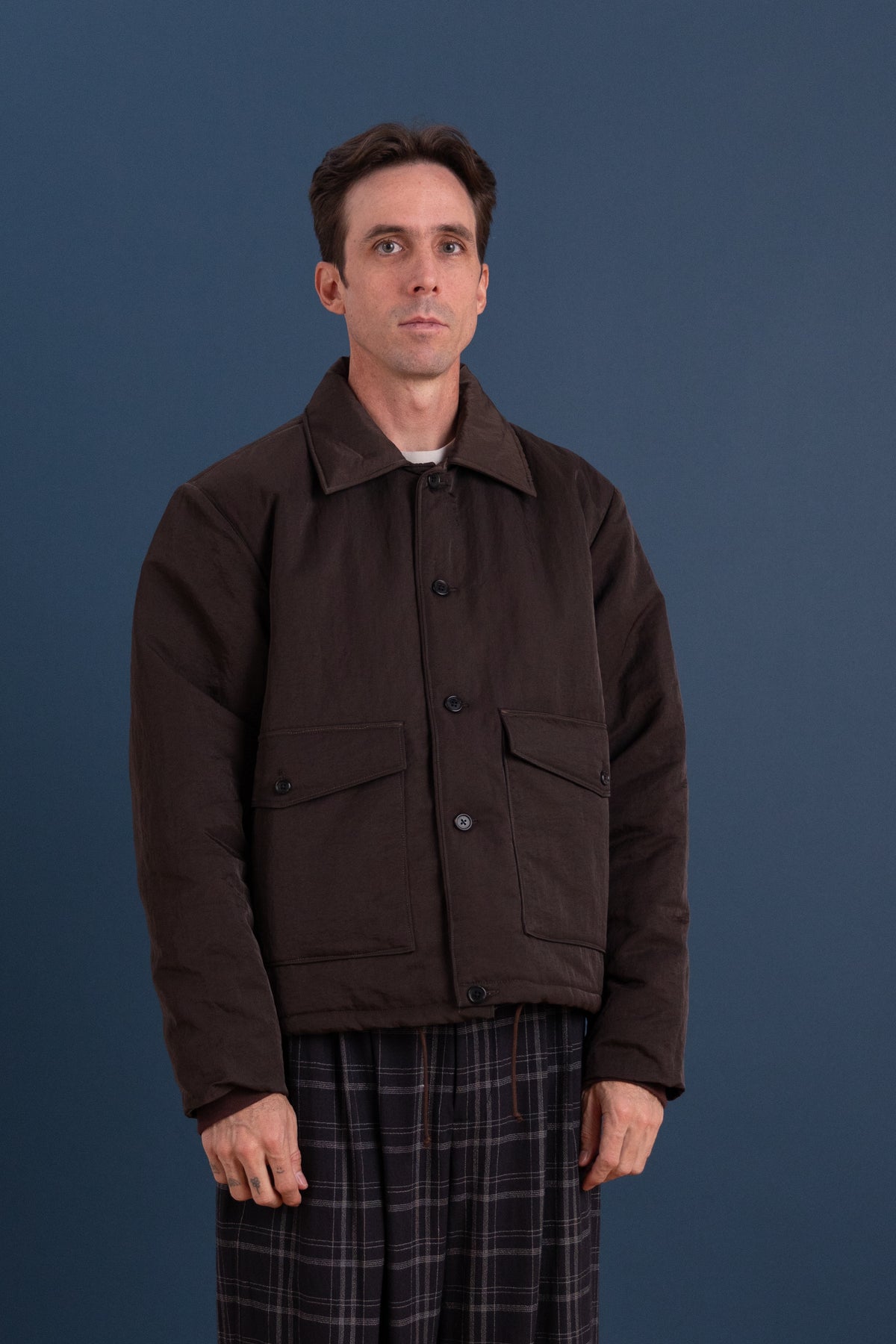 PUFFED SIMPLE JACKET IN BROWN