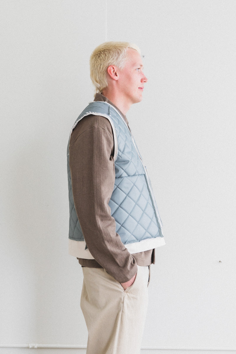 RESEARCH ZIP VEST IN SAGE