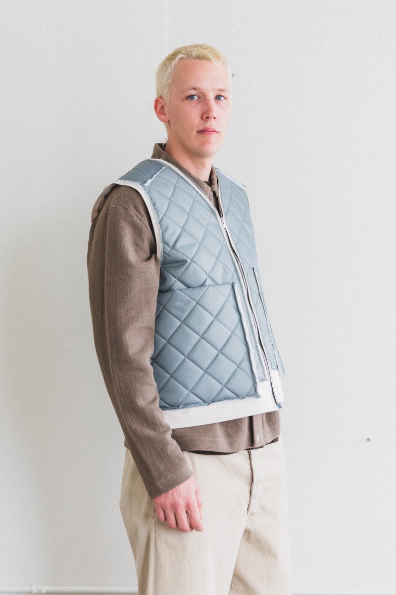 RESEARCH ZIP VEST IN SAGE