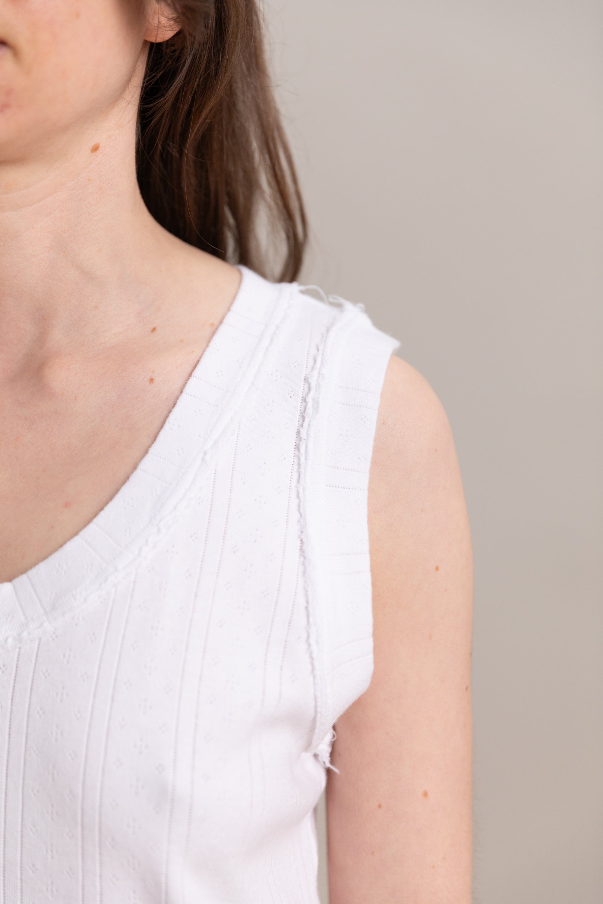 TANK TOP IN WHITE RIB KNIT