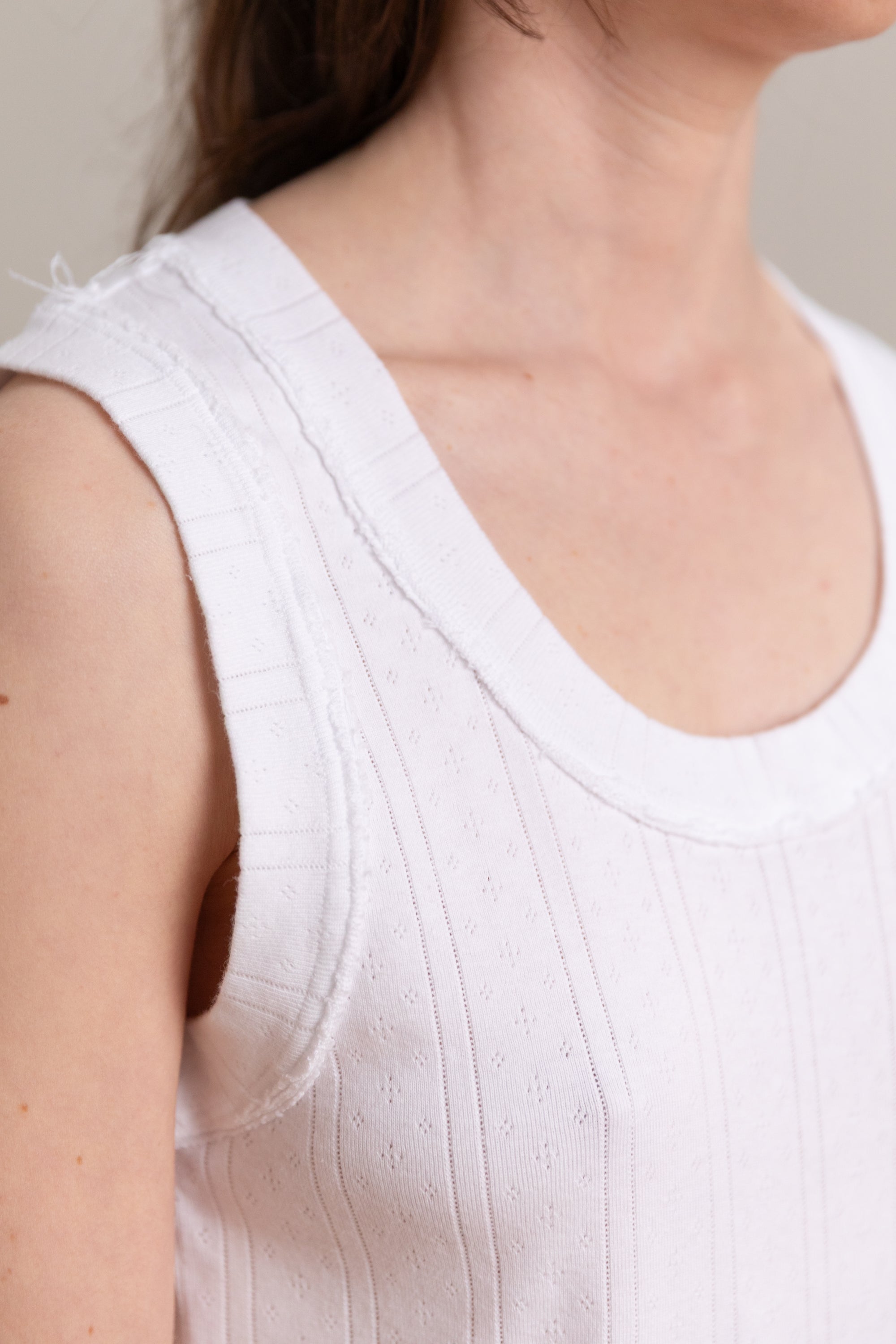 TANK TOP IN WHITE RIB KNIT