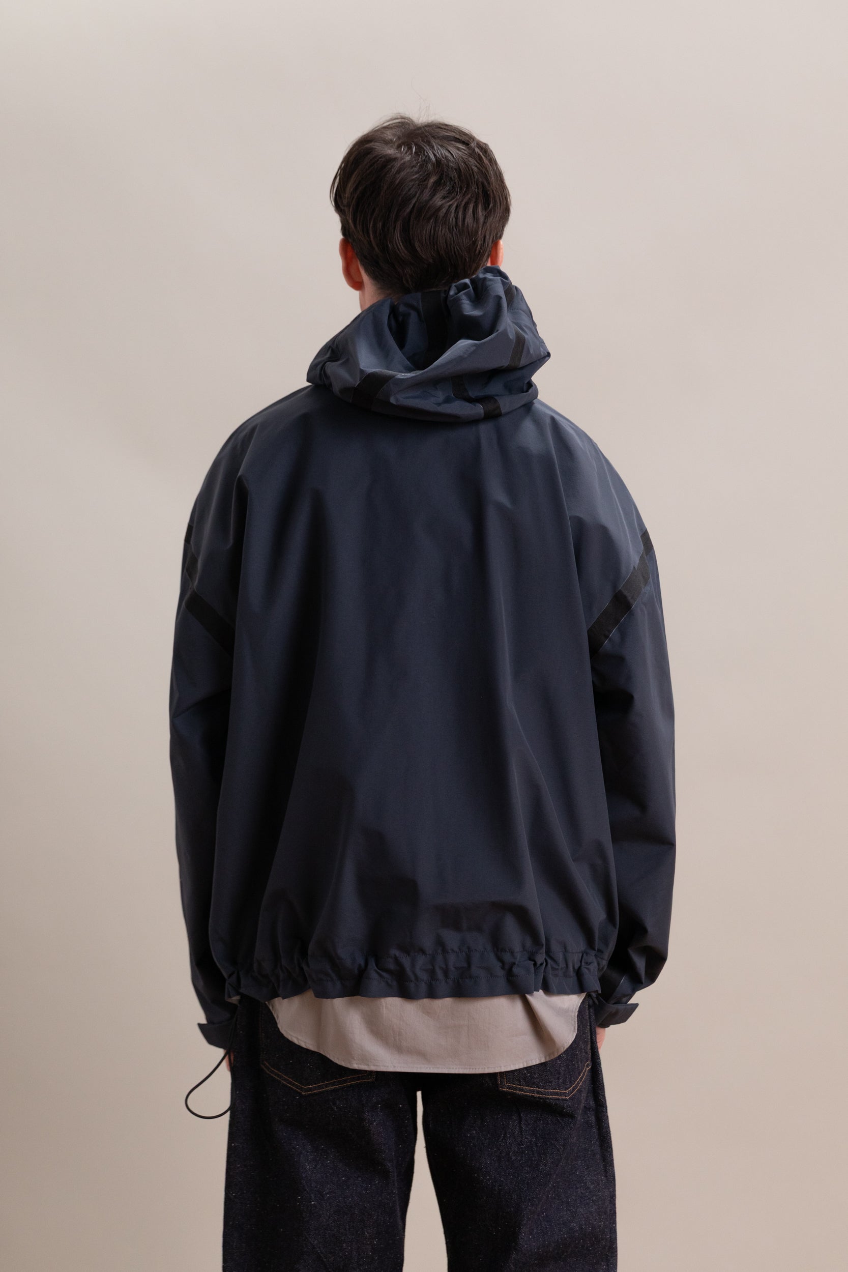 TAPED OUTDOOR JACKET IN NAVY