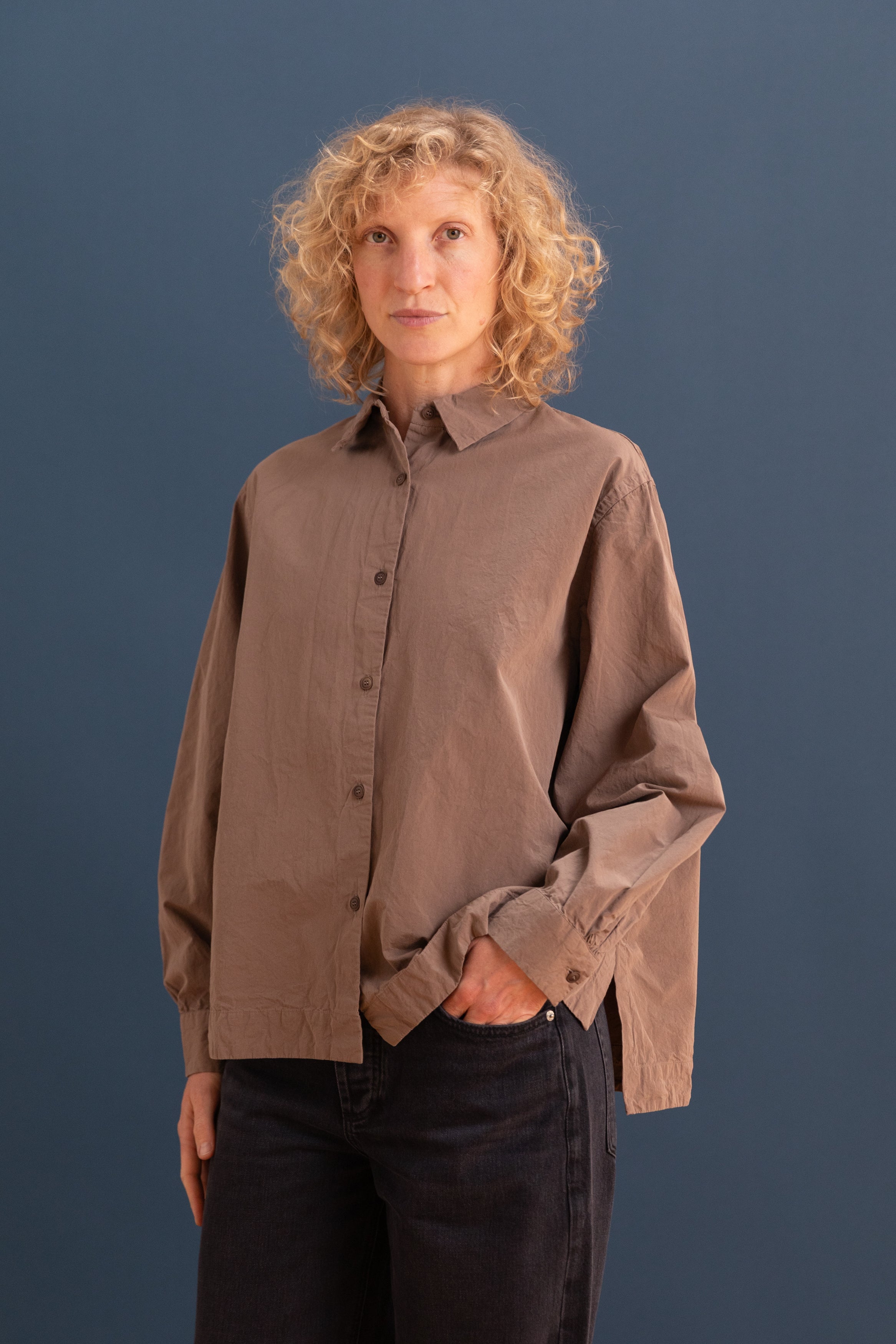 BIGGY SHIRT IN CLAY PAPER COT