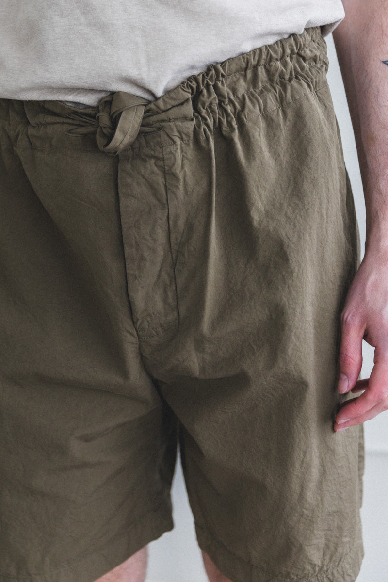 DENMARK SHORTS IN LIGHT KHAKI PAPER COT