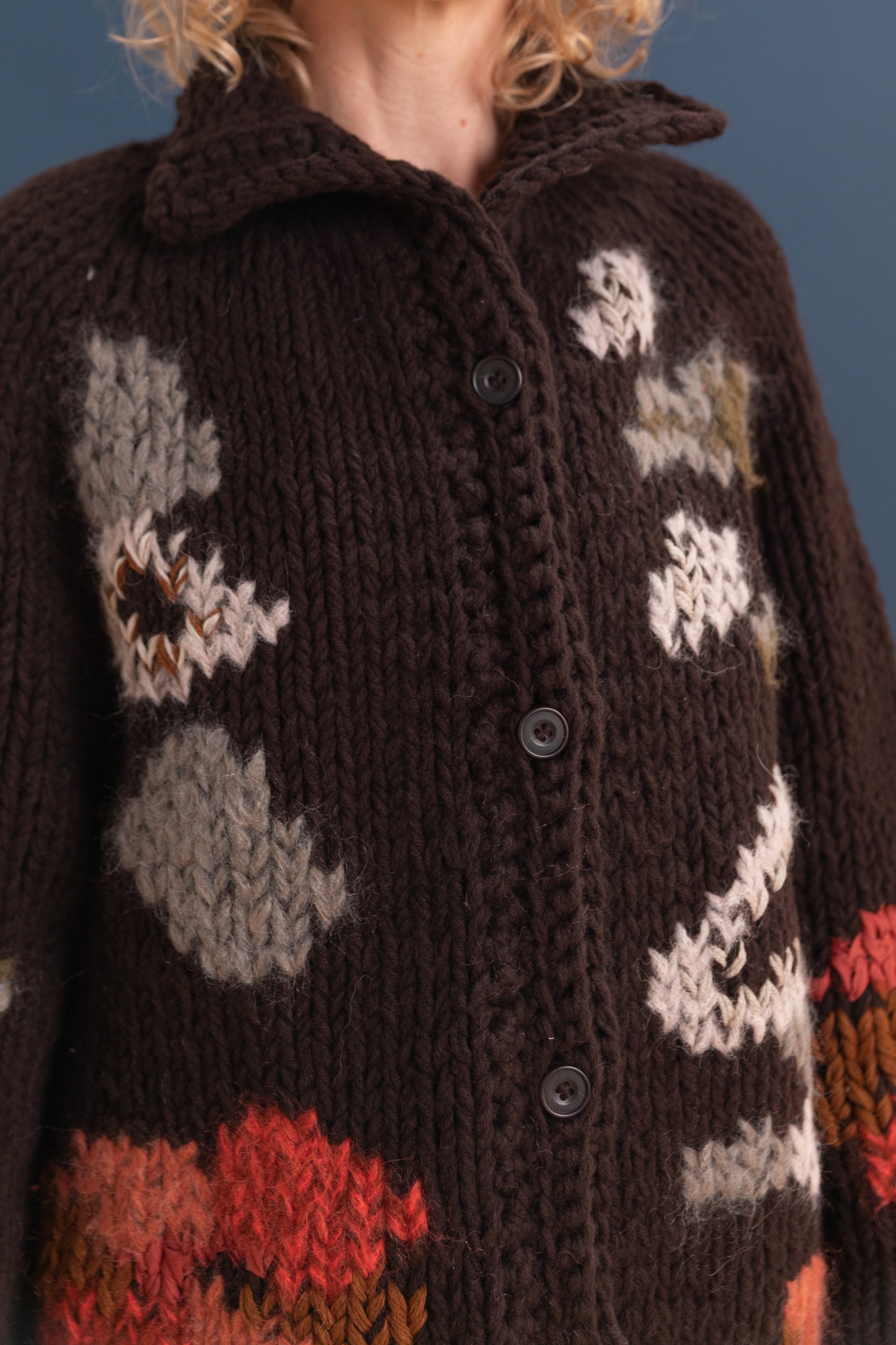 FLORA CARDIGAN IN EBONY WOOL