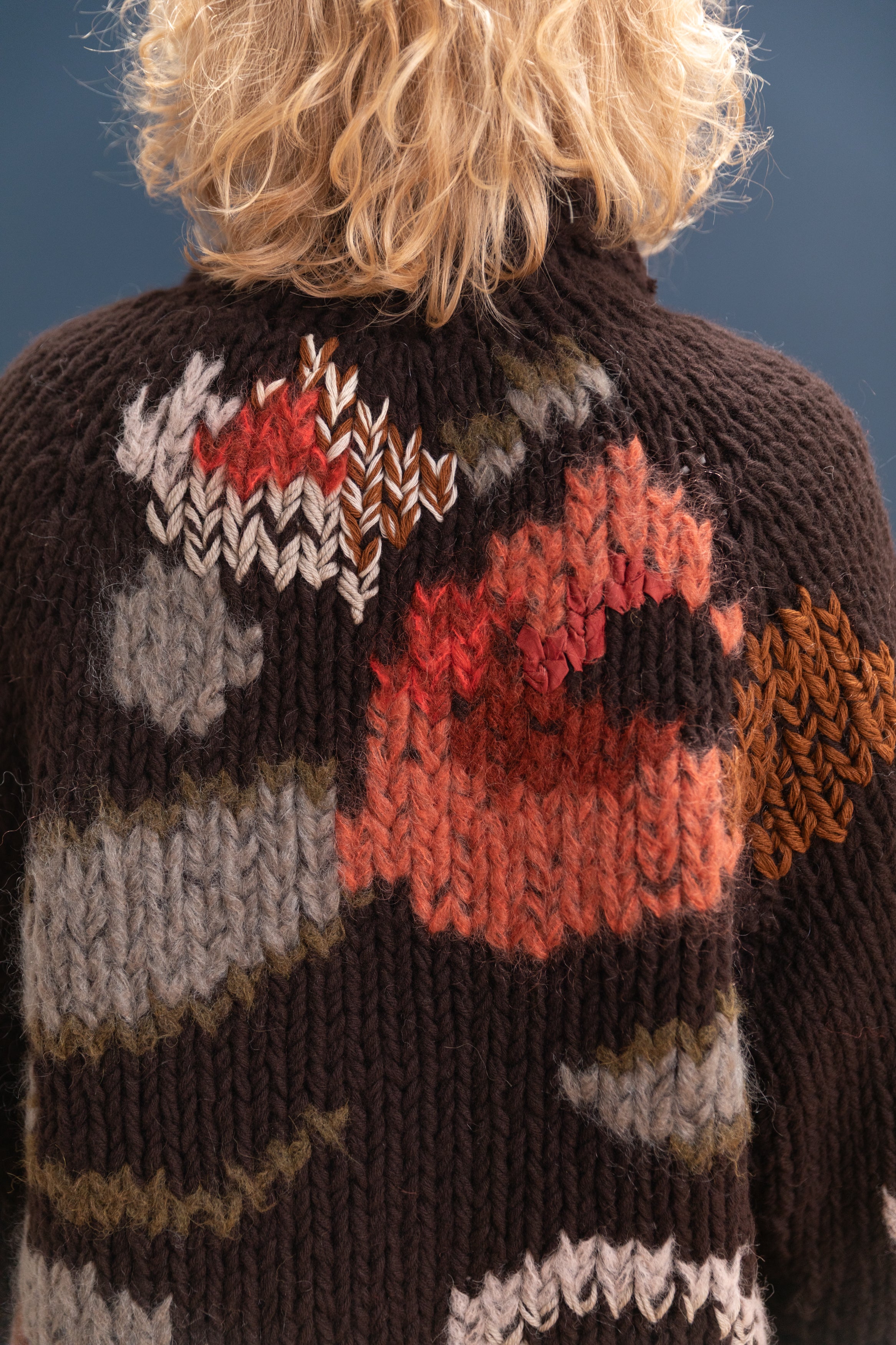 FLORA CARDIGAN IN EBONY WOOL