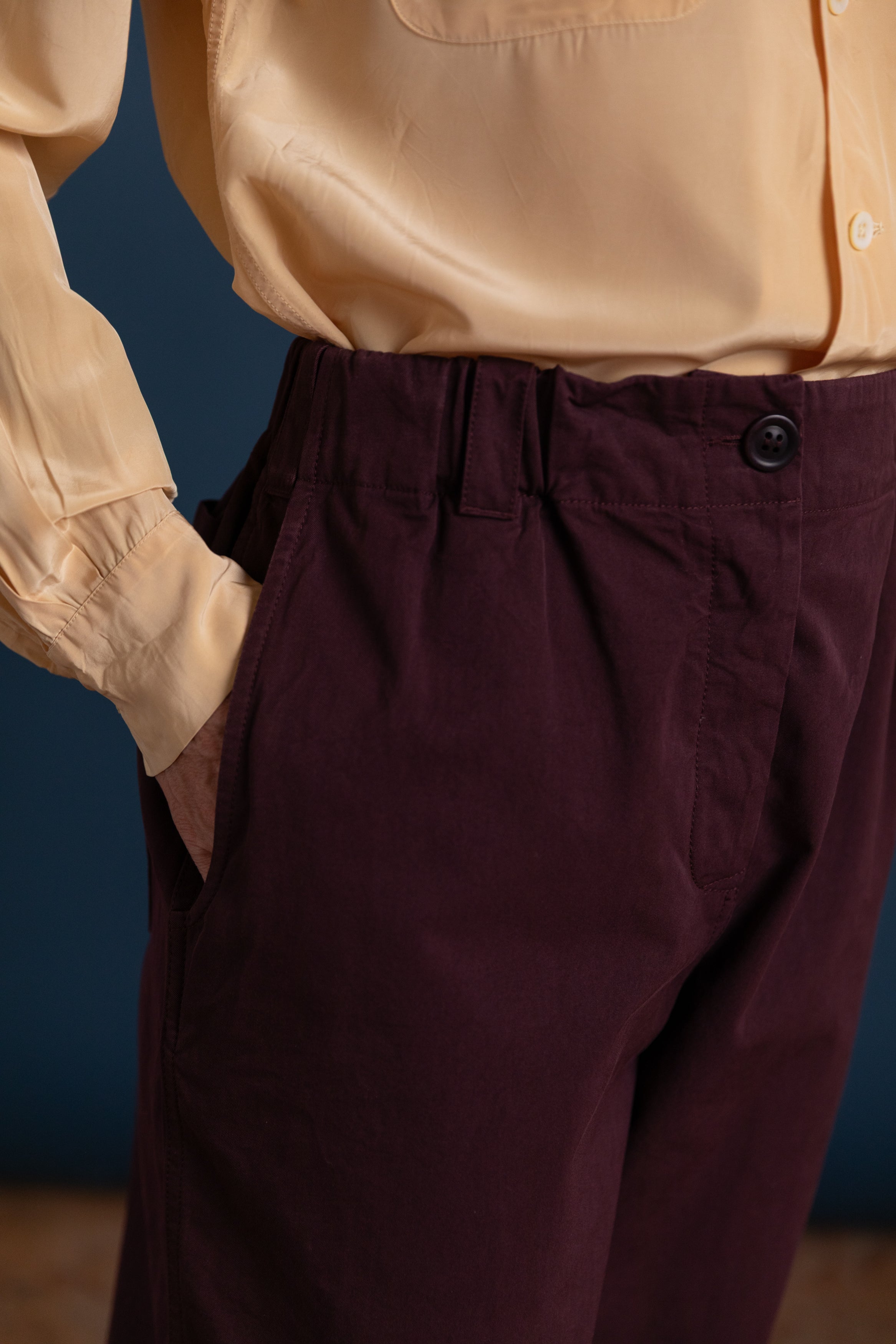 WARREN PANT IN MAHOGANY DOUBLE COT
