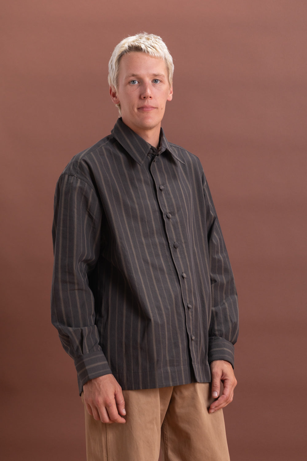 PLAYERS SHIRT IN GREY JAPANESE MUGWASHER STRIPE