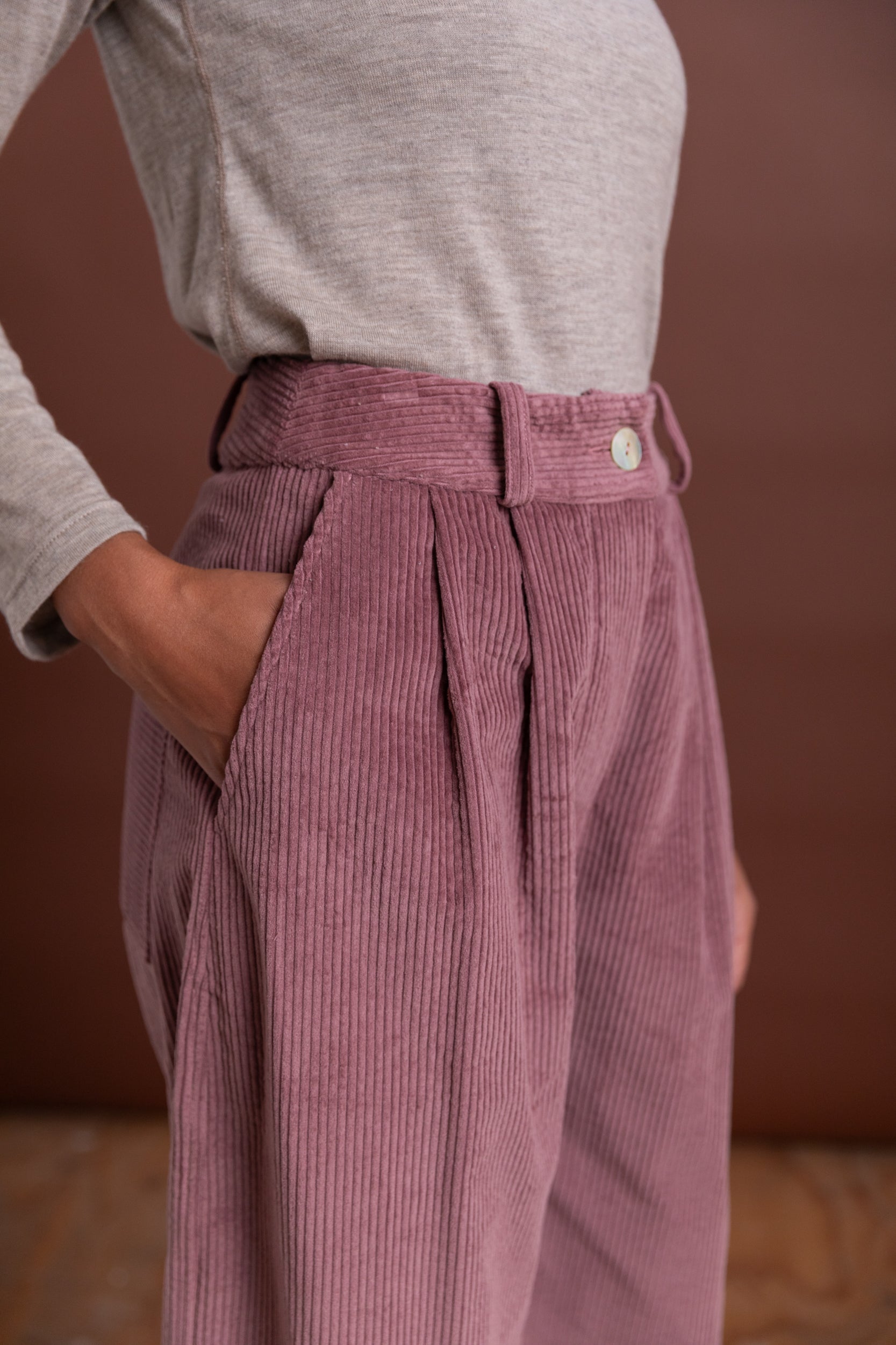 ROBYN TROUSER IN THISTLE JAPANESE COTTON CORDUROY