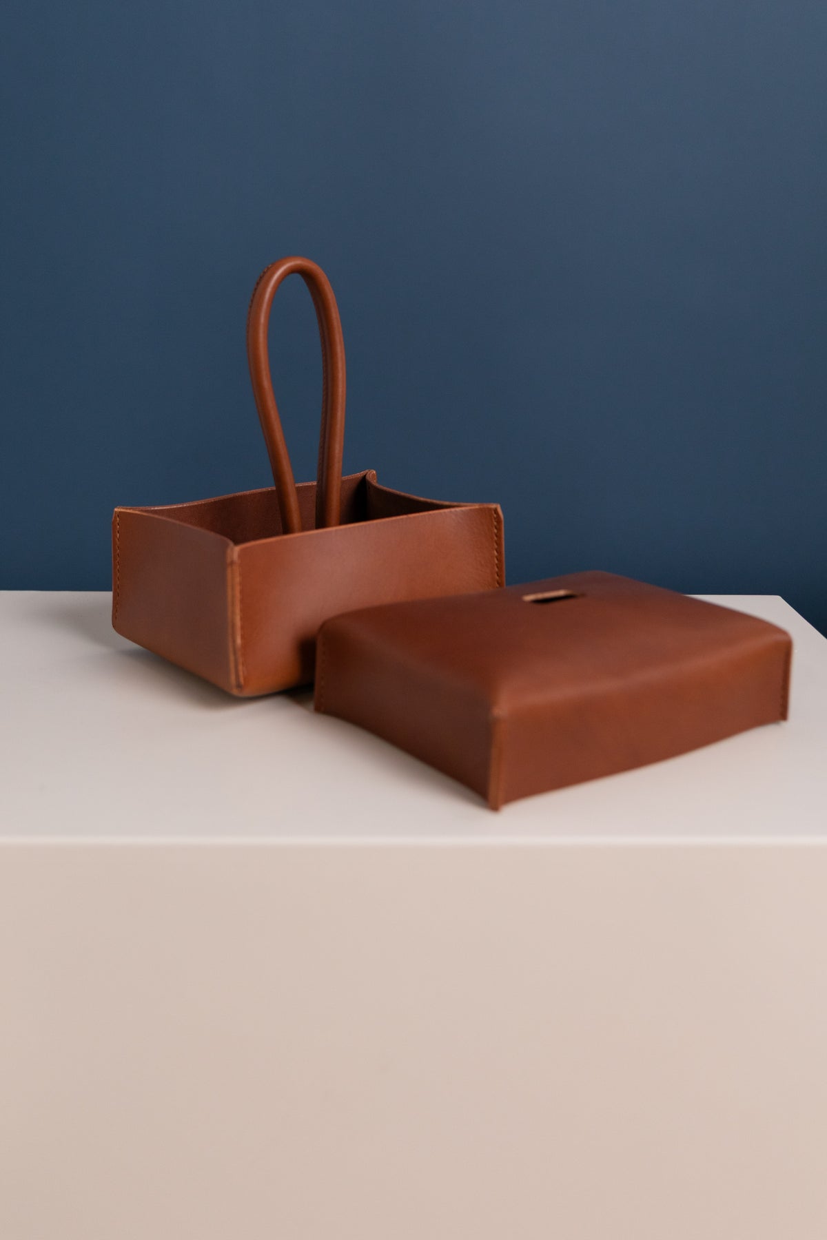 BOX BAG IN BROWN LEATHER