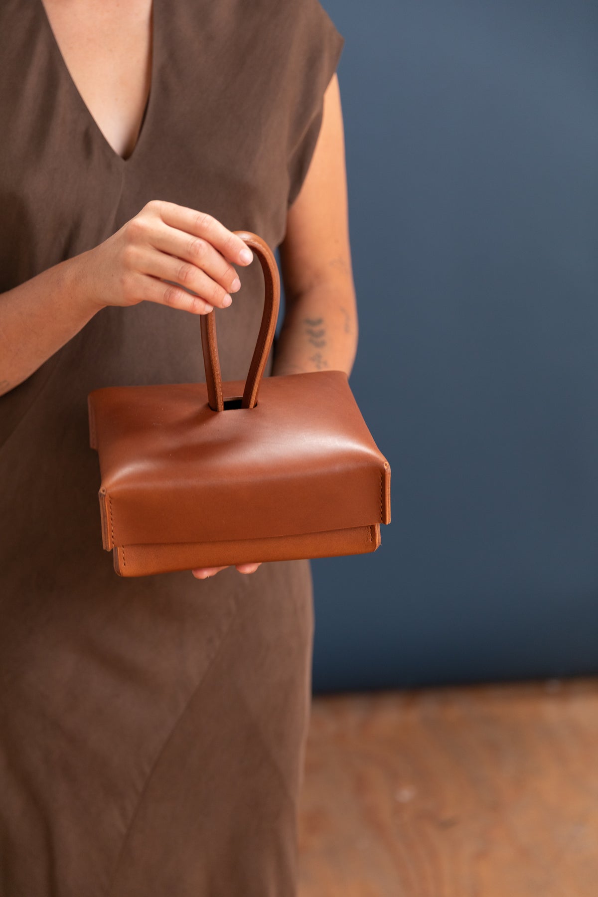 BOX BAG IN BROWN LEATHER
