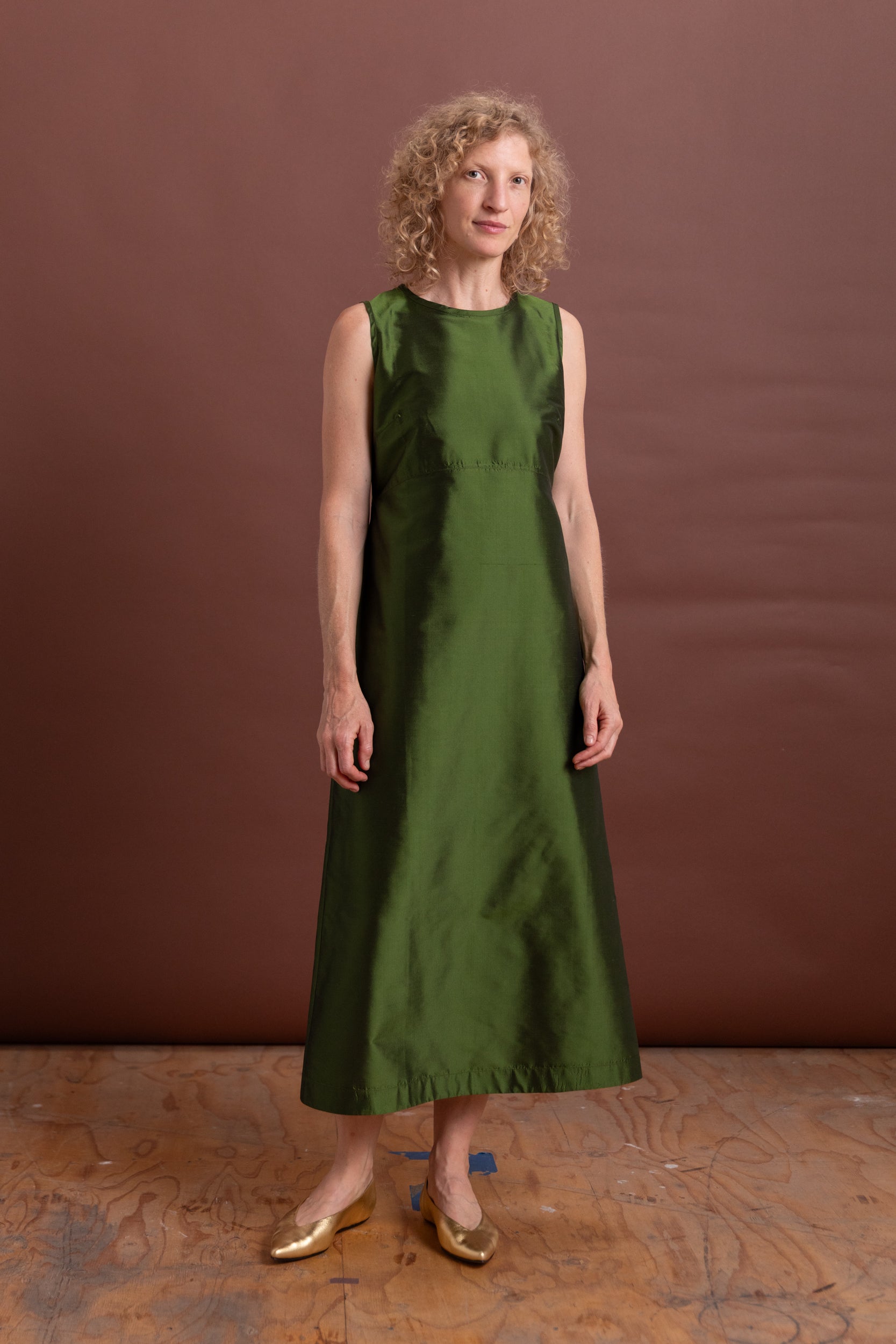 ERIKA DRESS IN BOTTLE SILK DUPION