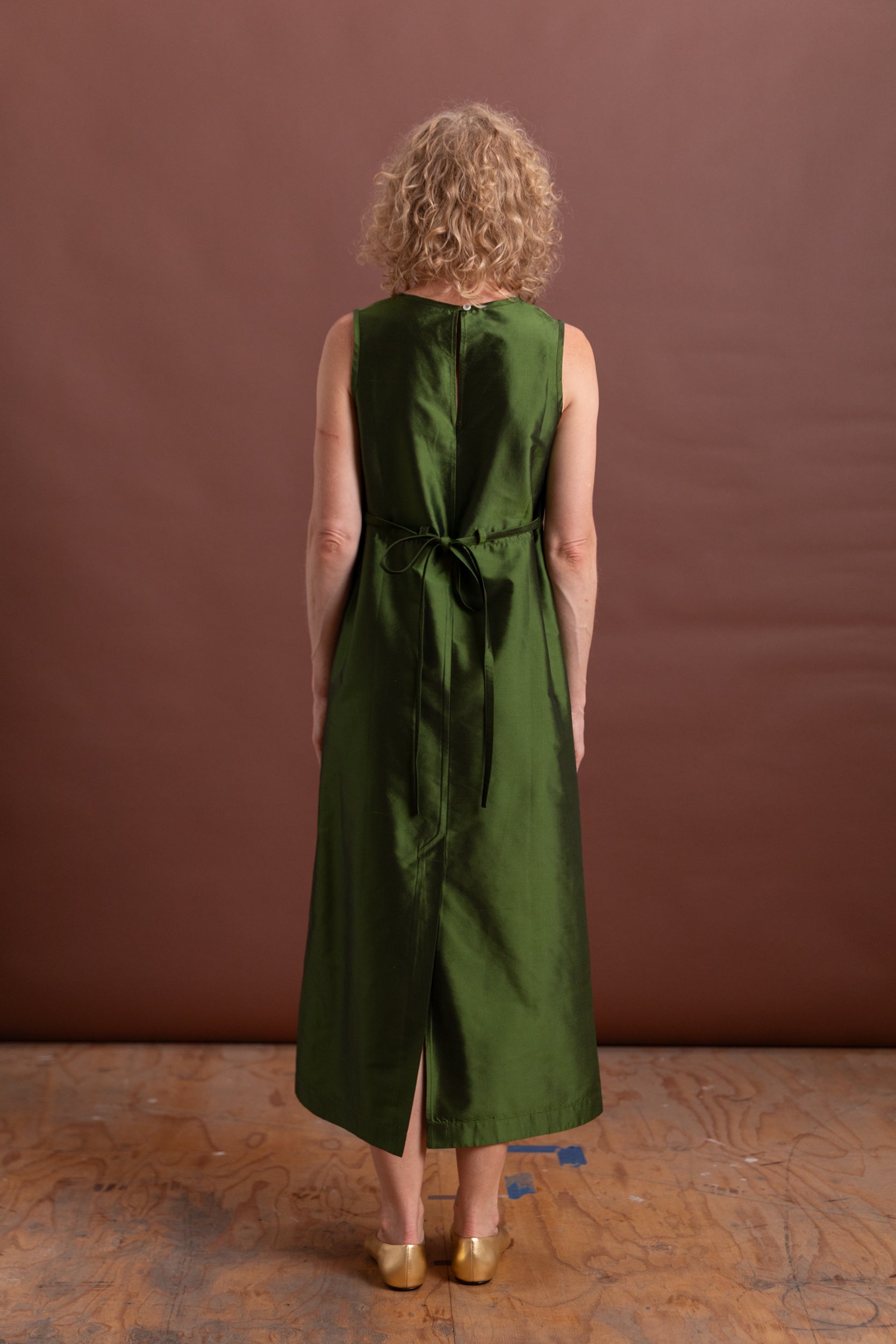 ERIKA DRESS IN BOTTLE SILK DUPION