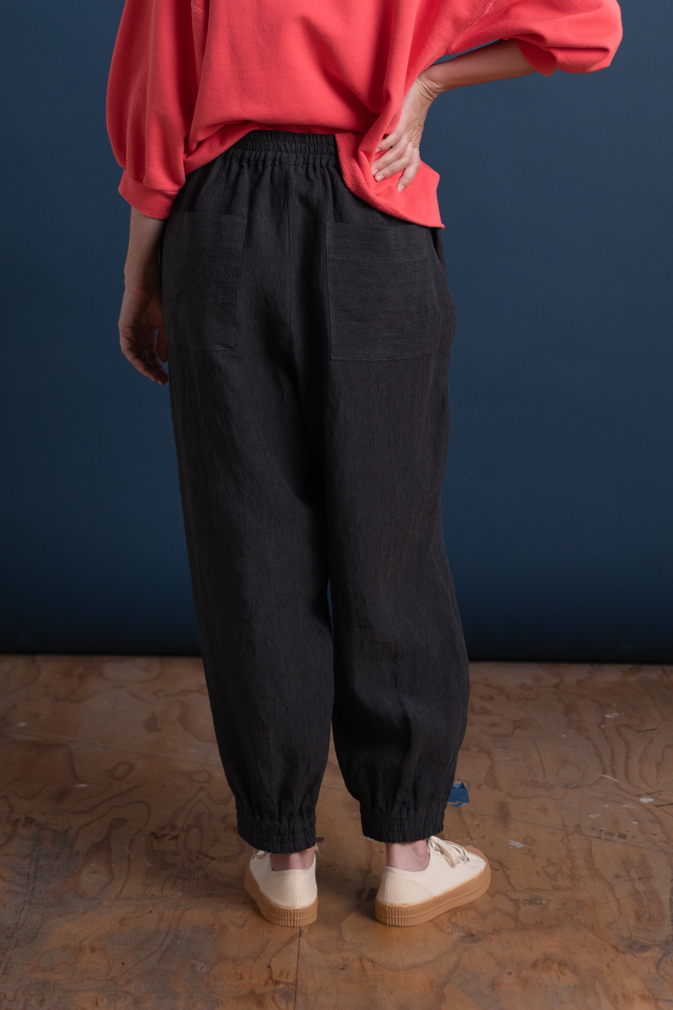 IRIS TROUSER IN STEEL IRISH LINEN