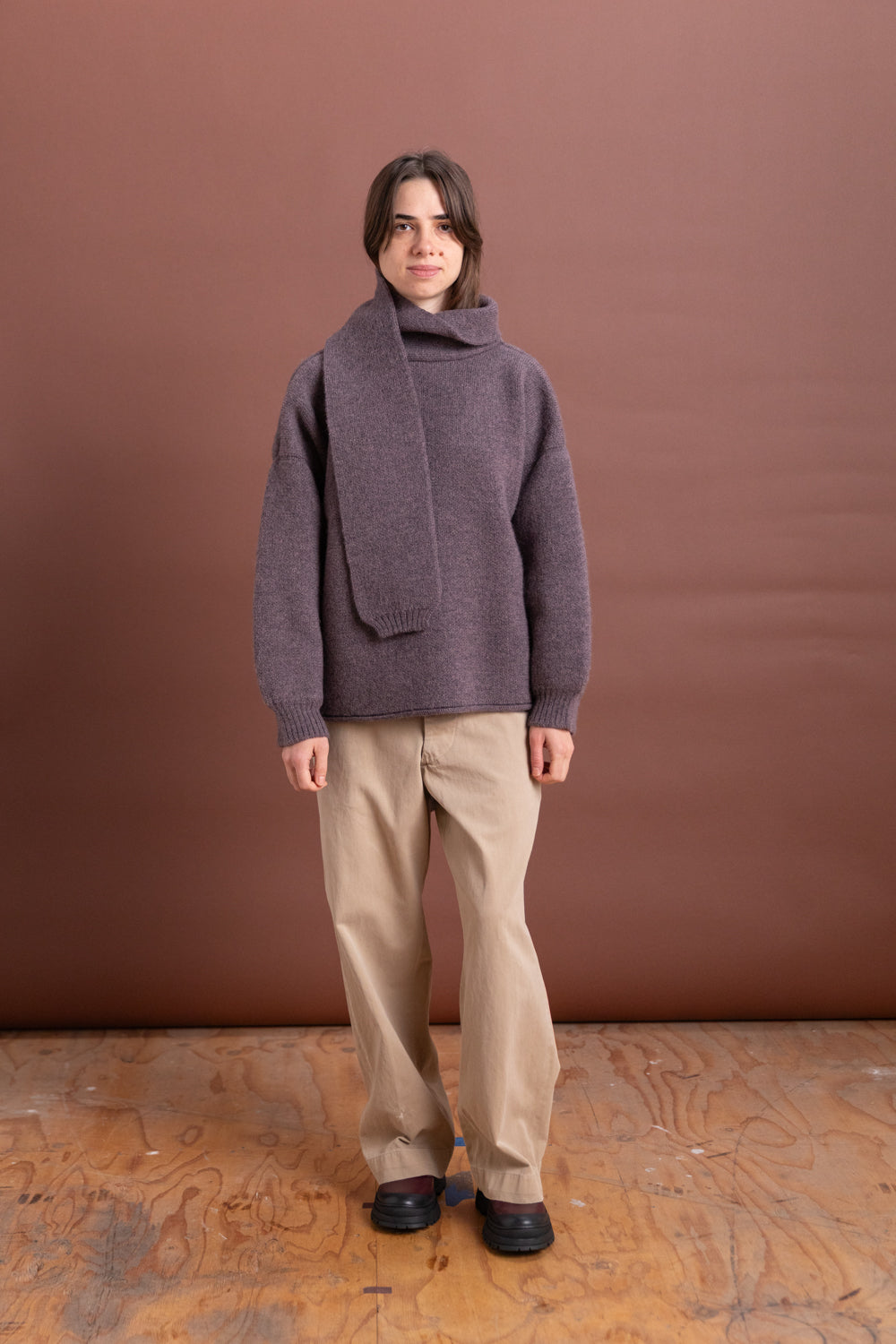 WRAP NECK PULLOVER IN LUNA BRITISH MERINO WOOL