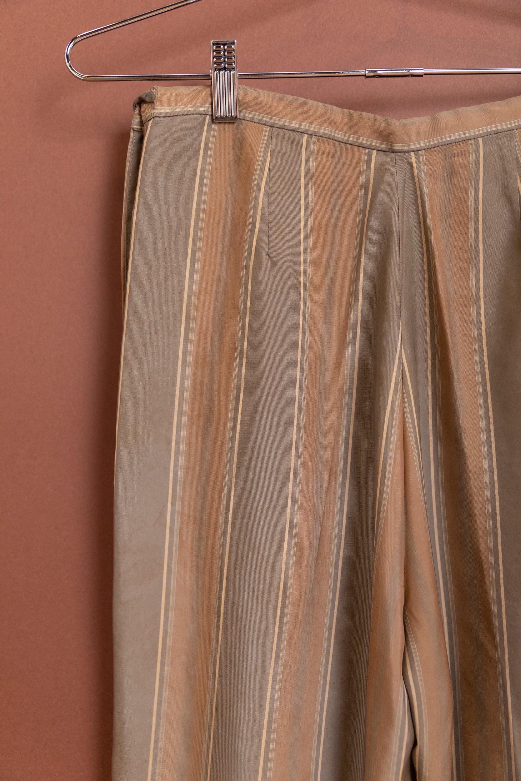 GRANT PANT IN TIE STRIPE