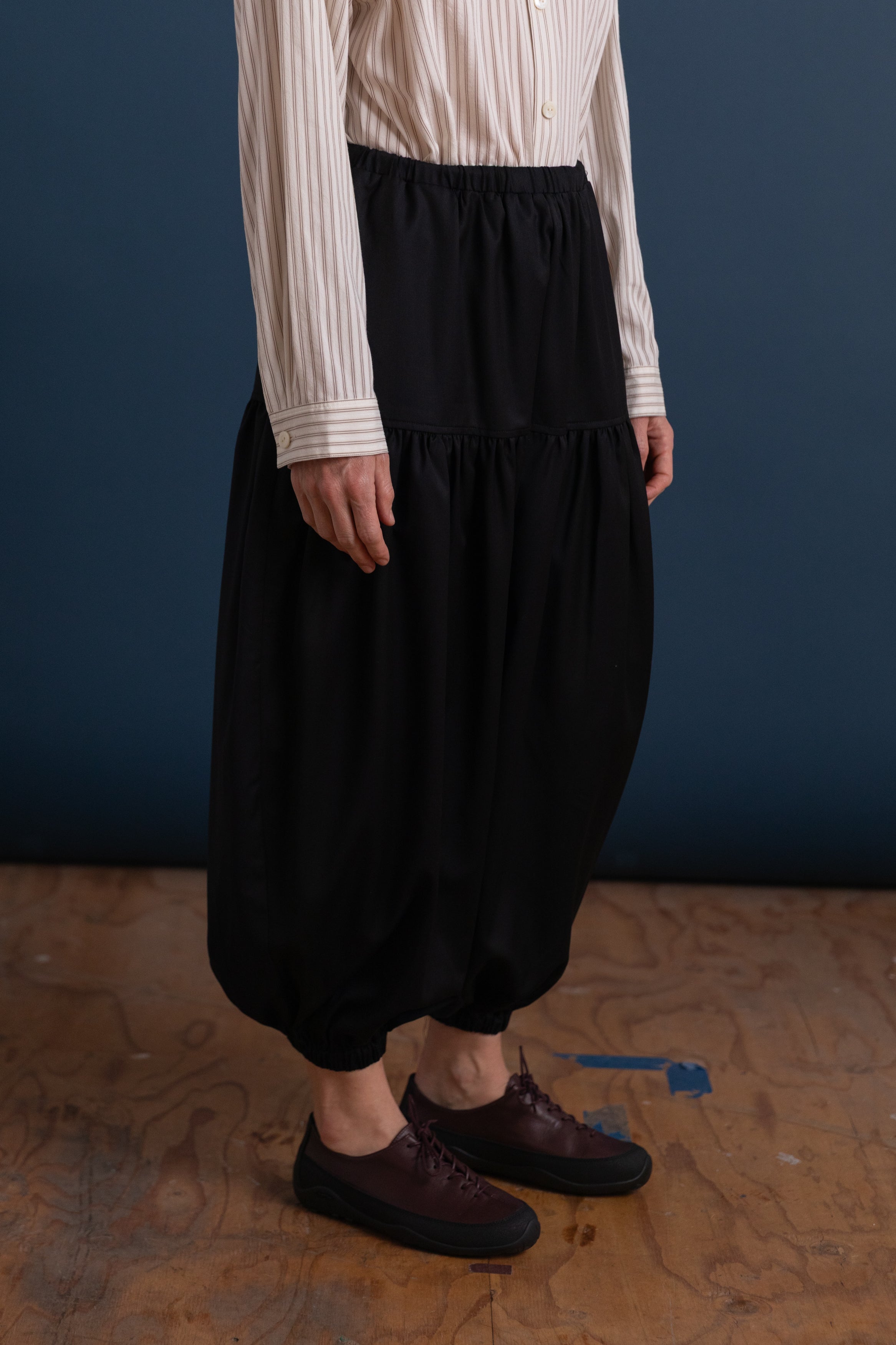 RAIN JOGGER IN BLACK WOOL