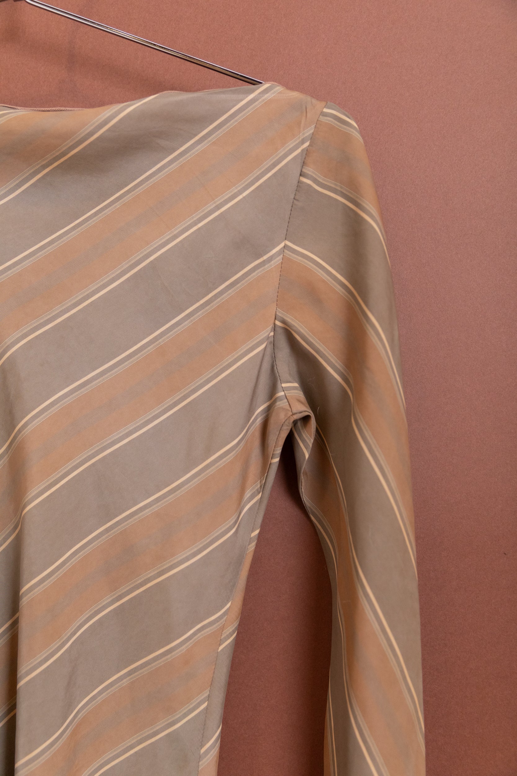 SEREN TOP IN TIE STRIPE