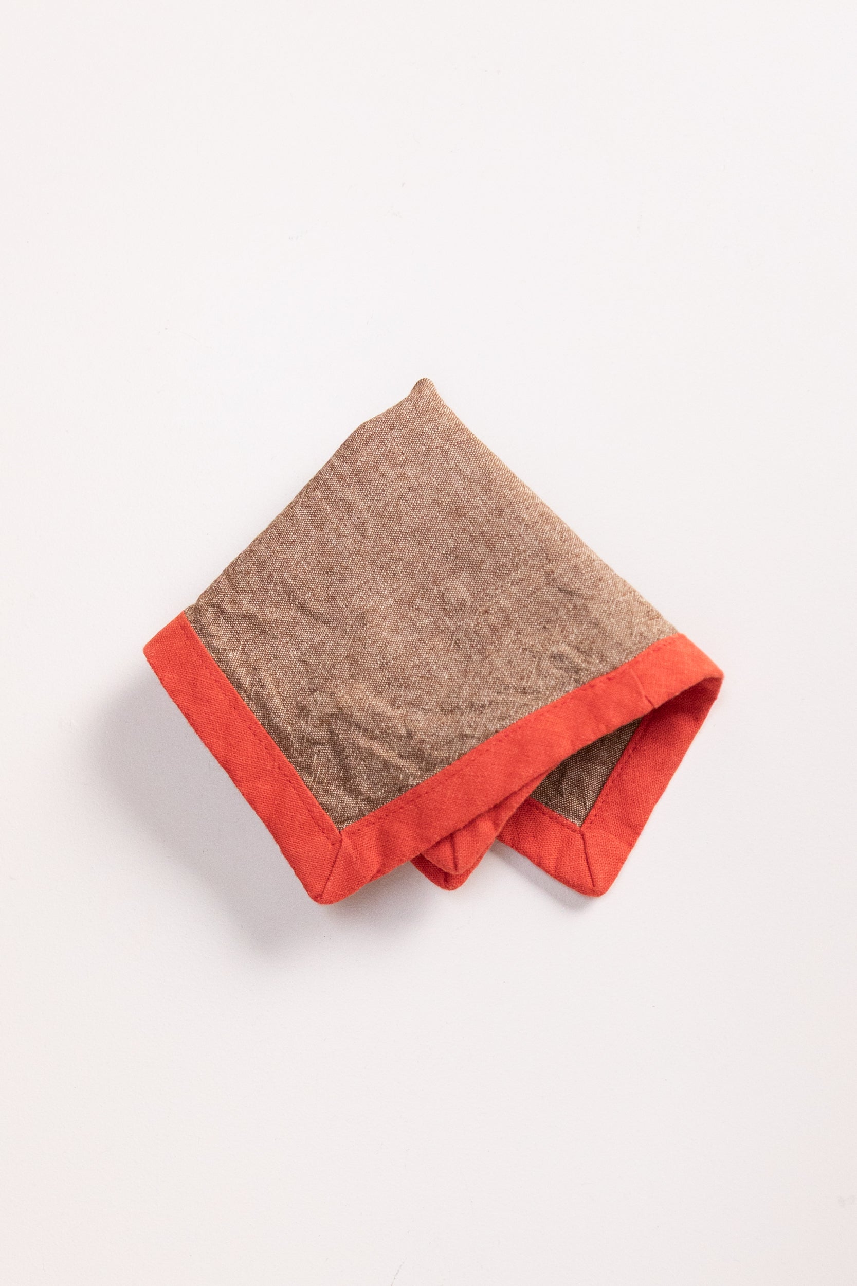 EDGED COCKTAIL NAPKINS IN BROWN LINEN - SET OF FOUR
