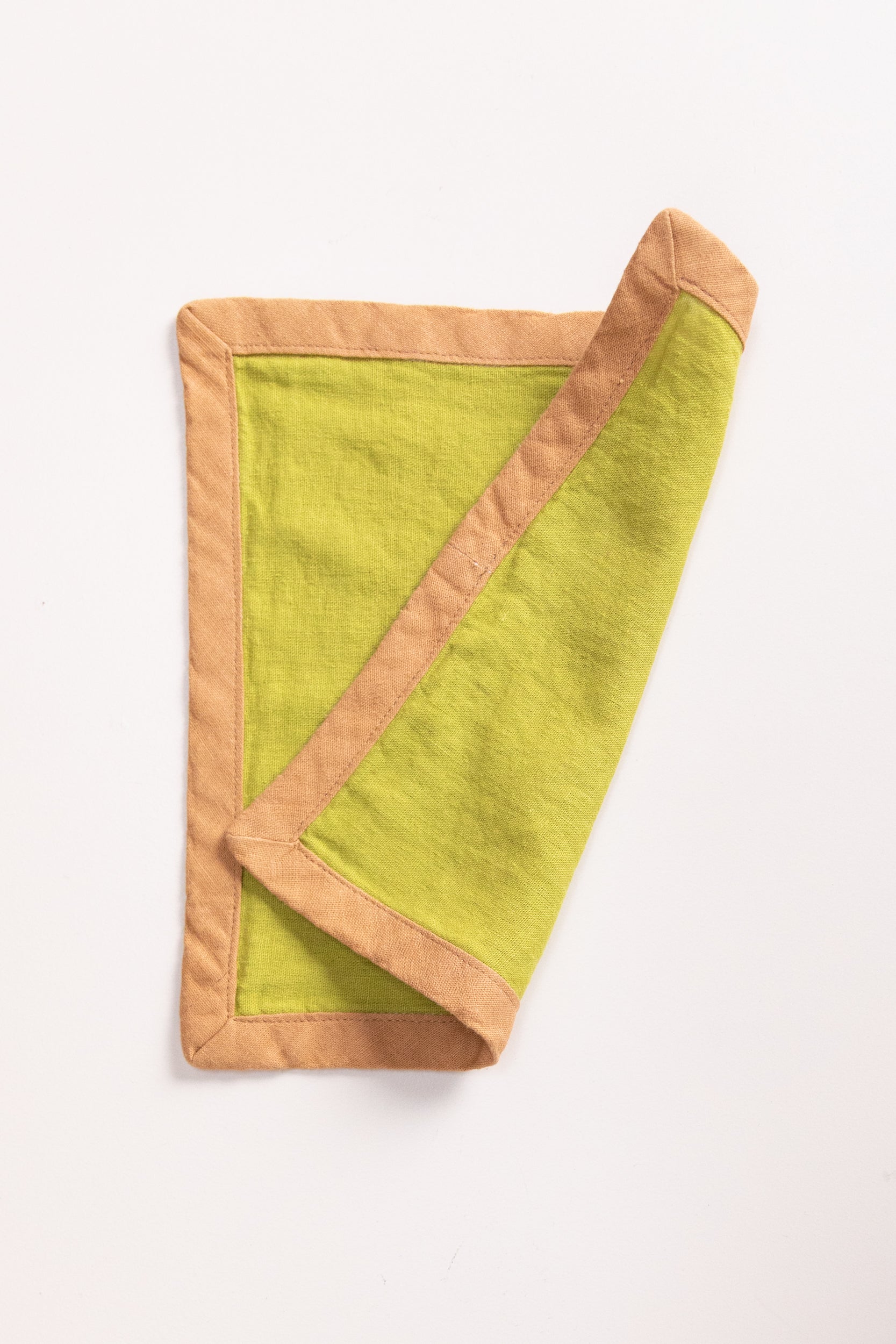 EDGED COCKTAIL NAPKINS IN PEAR LINEN - SET OF FOUR