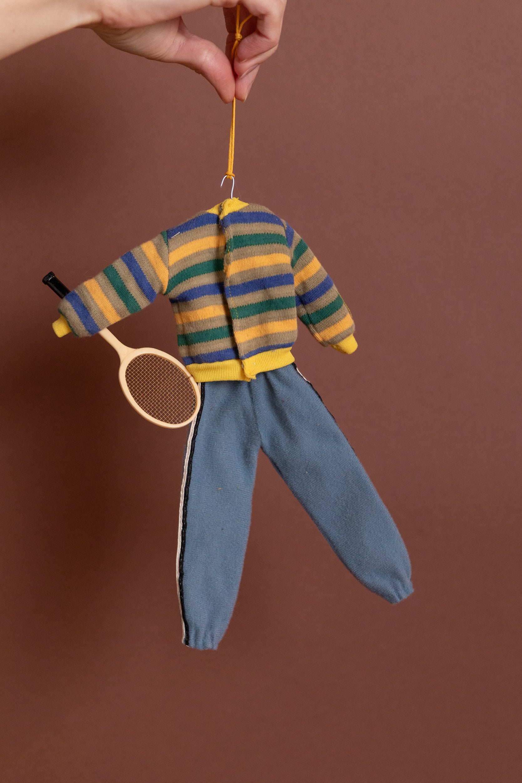 COLLECTABLE OUTFIT ORNAMENT 23