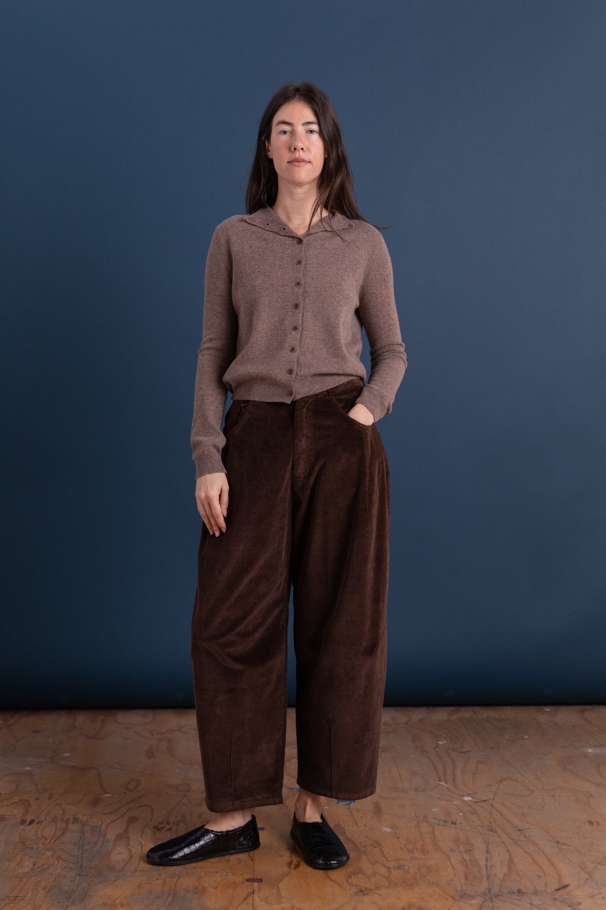 BAGGY PANTS IN BROWN CORDUROY