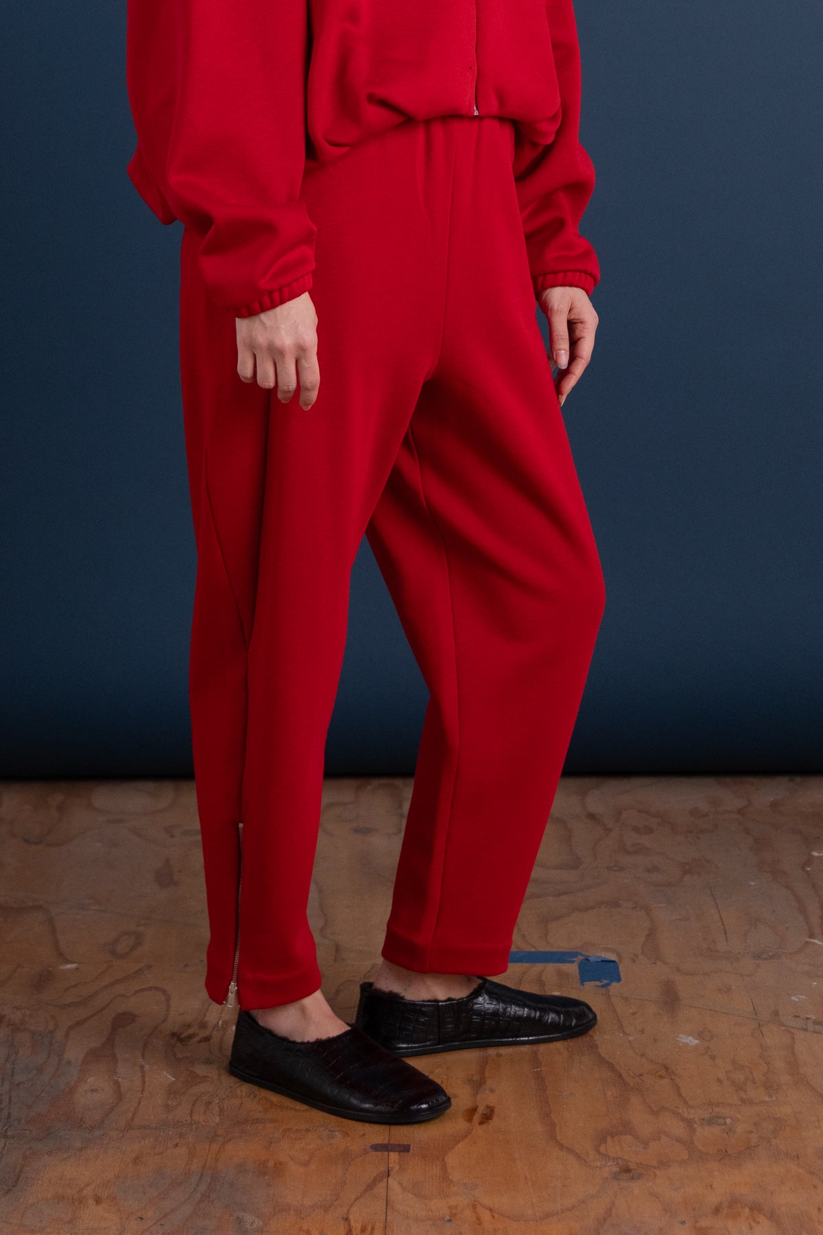 LOUNGE PANTS IN RED