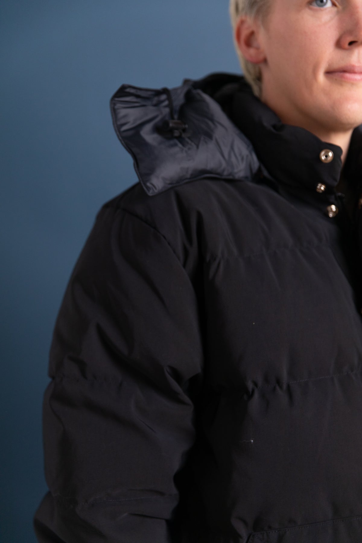 DOWN SWEATER IN BLACK 60/40 COTTON/NYLON