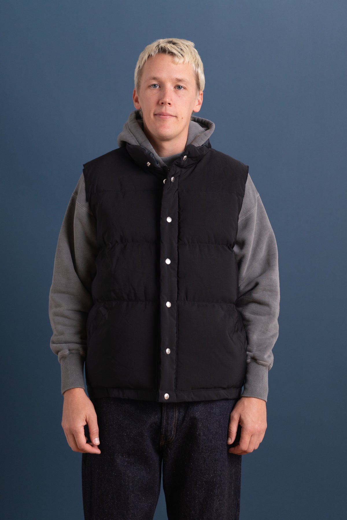 ITALIAN VEST IN BLACK 60/40 COTTON/NYLON