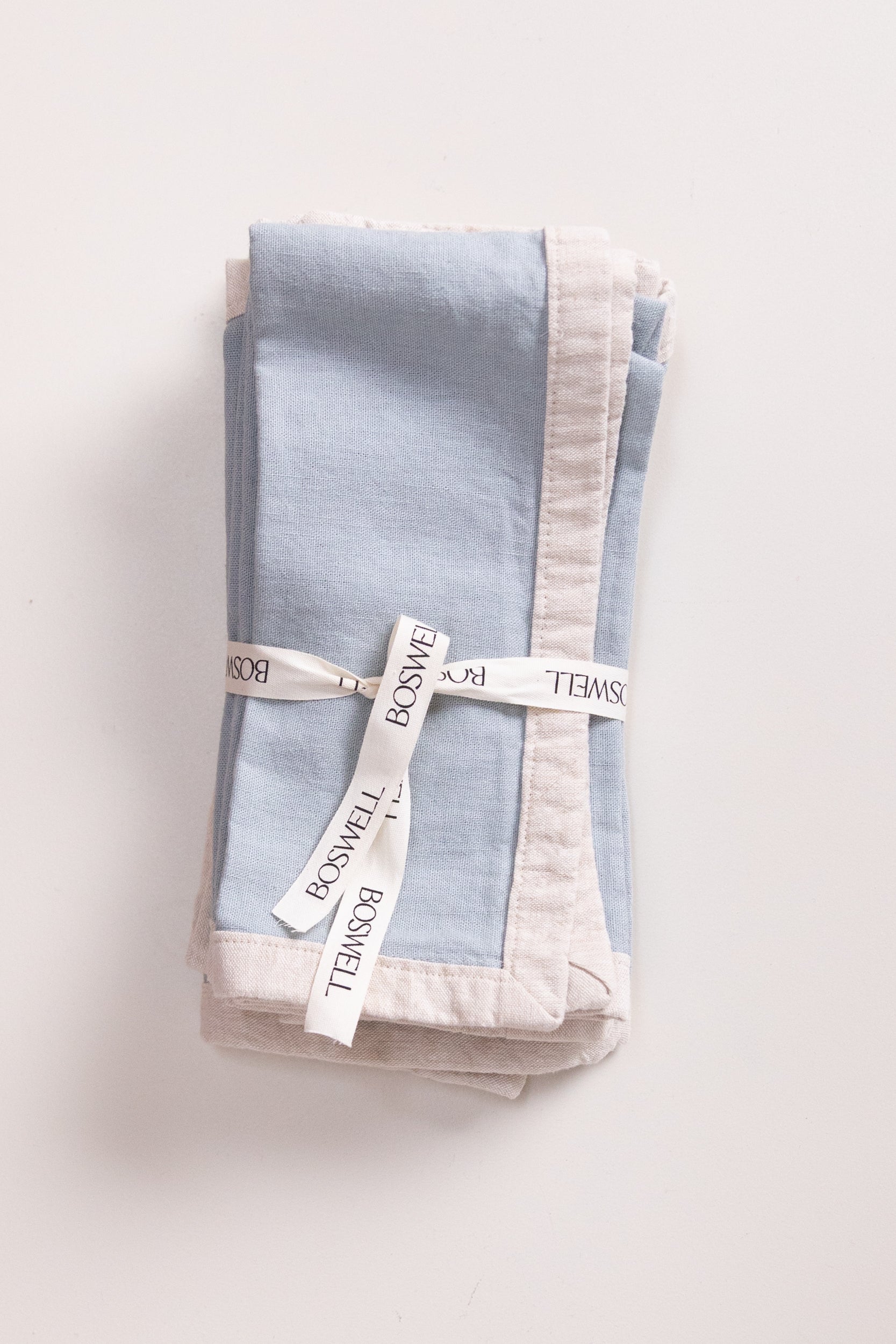 EDGED NAPKINS IN BLUE LINEN - SET OF FOUR