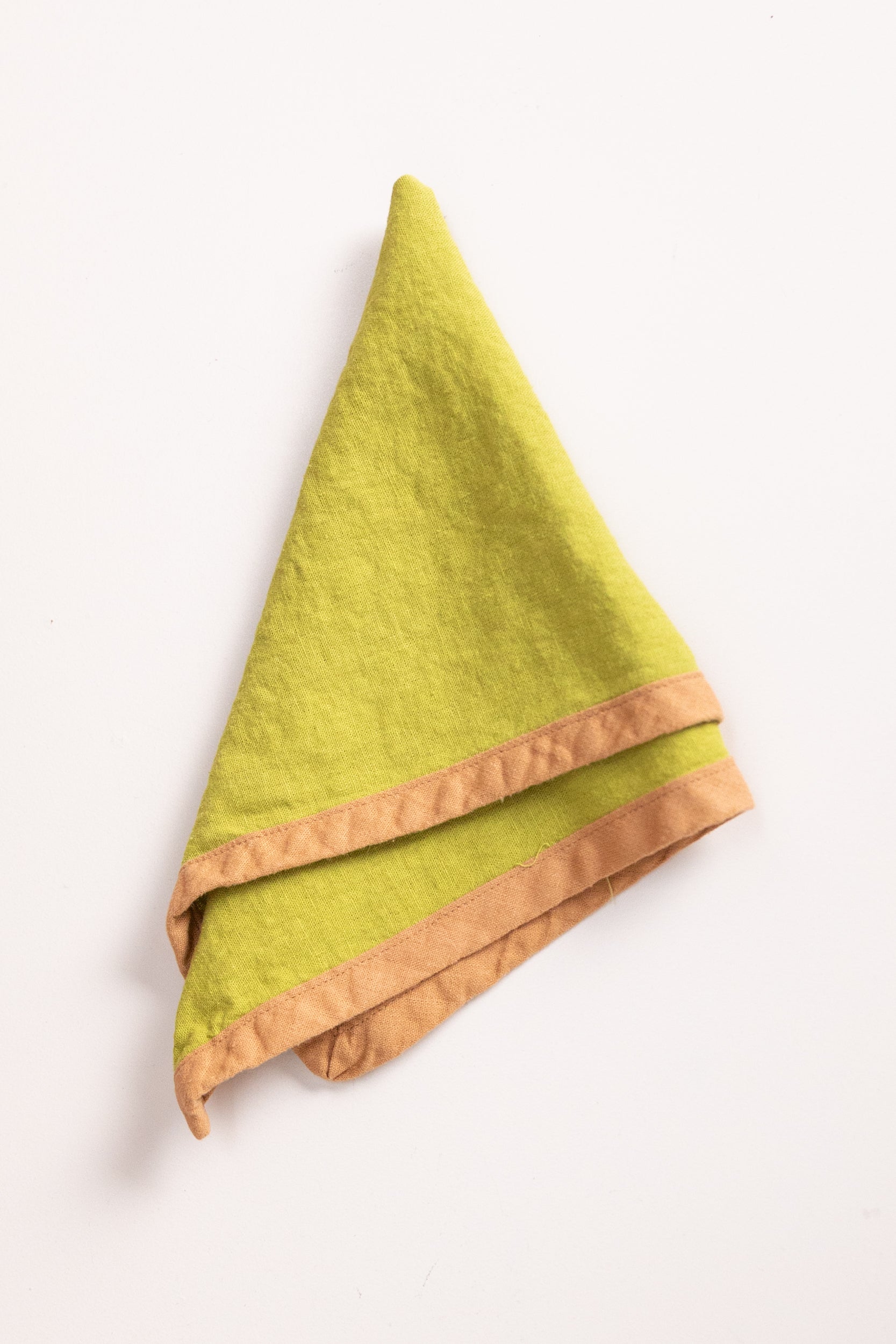 EDGED NAPKINS IN PEAR LINEN - SET OF FOUR
