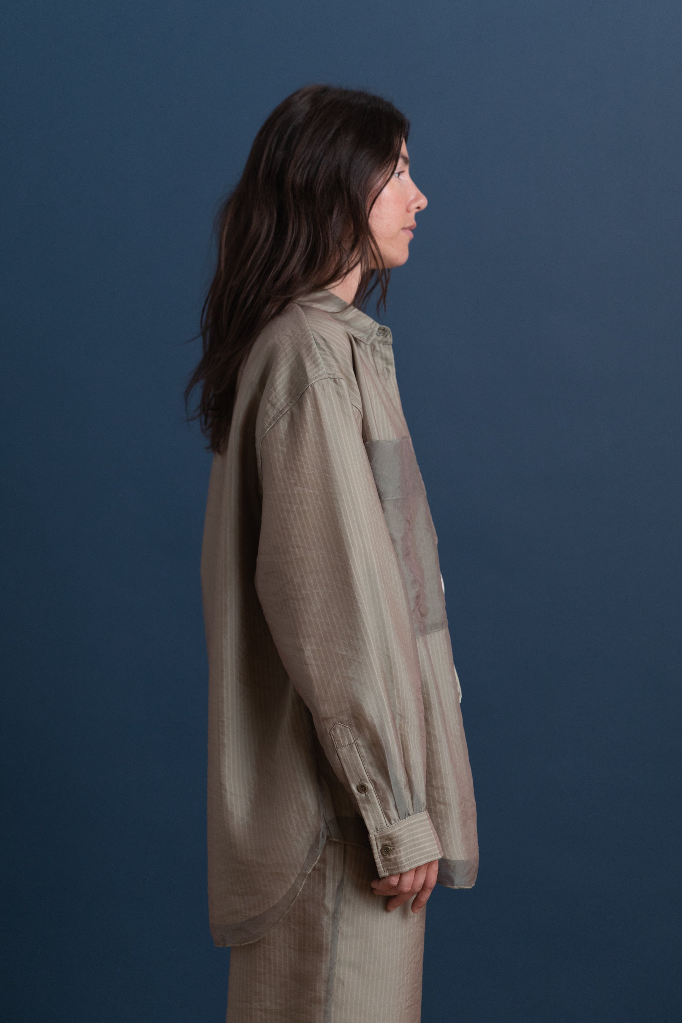 MILA SHIRT IN OLIVE