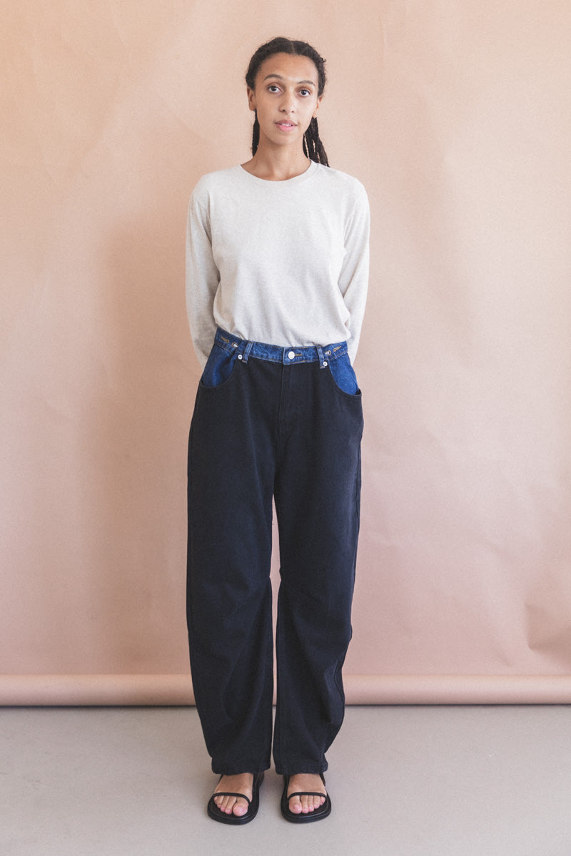 OLLIE JEANS IN BLACK AND DARK WASH DENIM