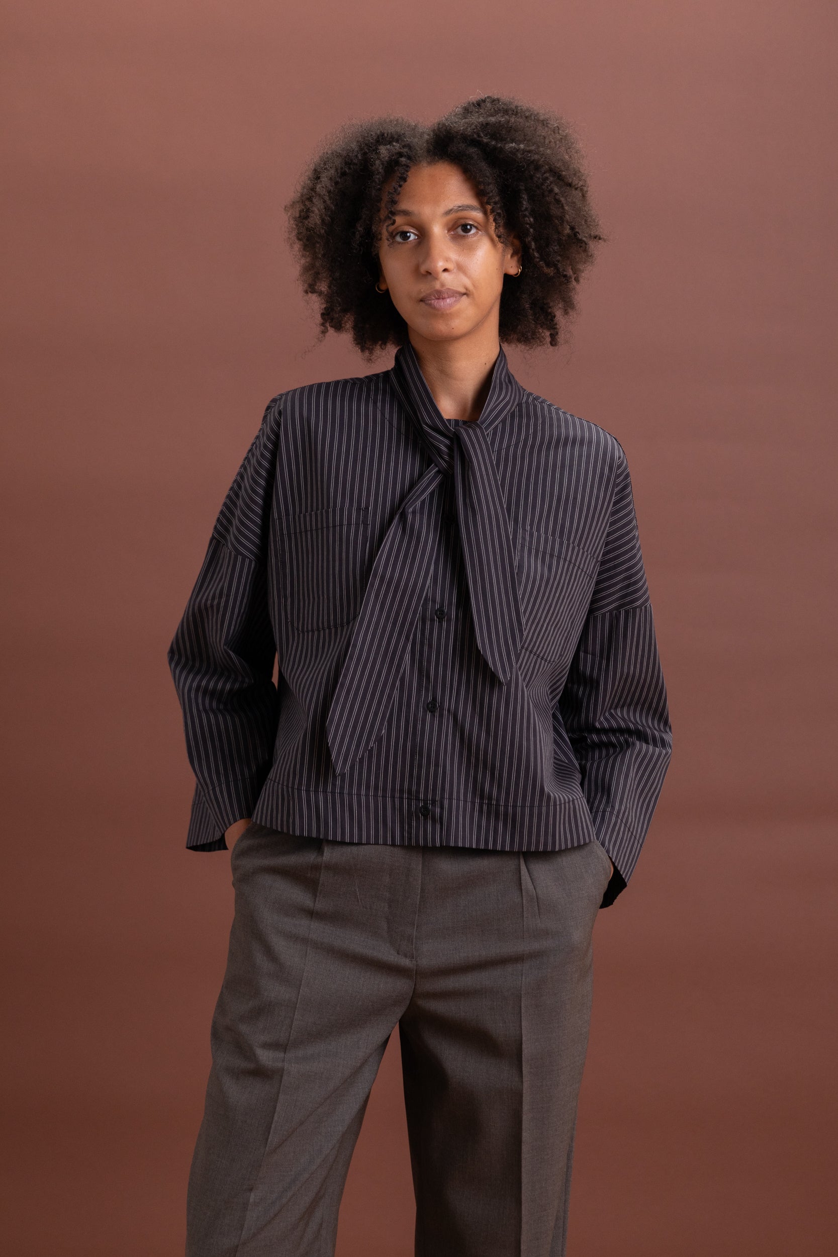 TOMO BLOUSE IN BLACK STRIPE