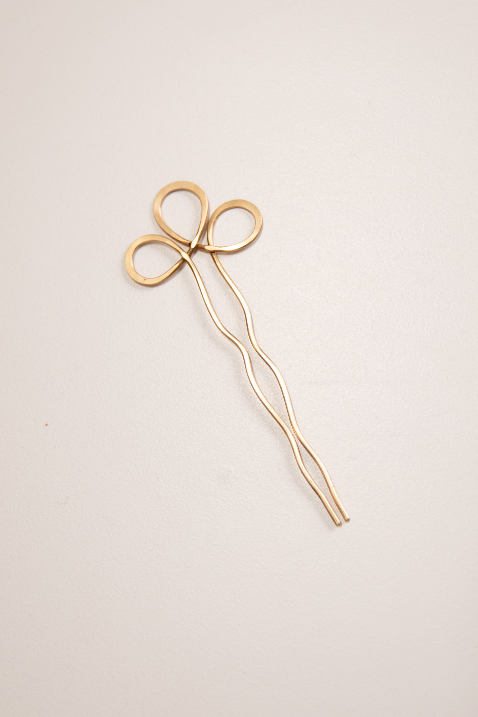 THREE LOOP BRASS HAIRPIN