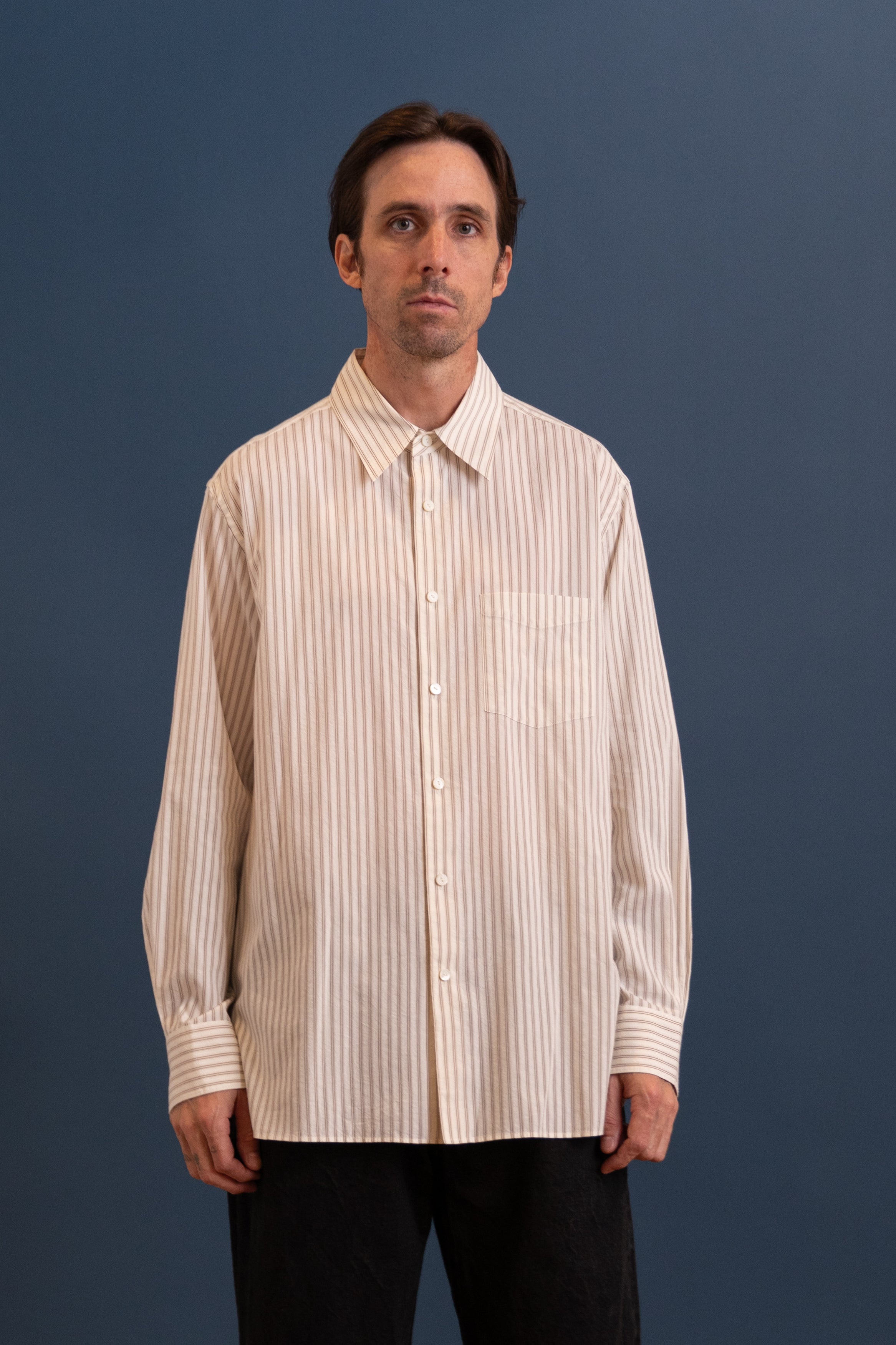 REGULAR COLLAR RELAXED FIT SHIRT IN BROWN STRIPE
