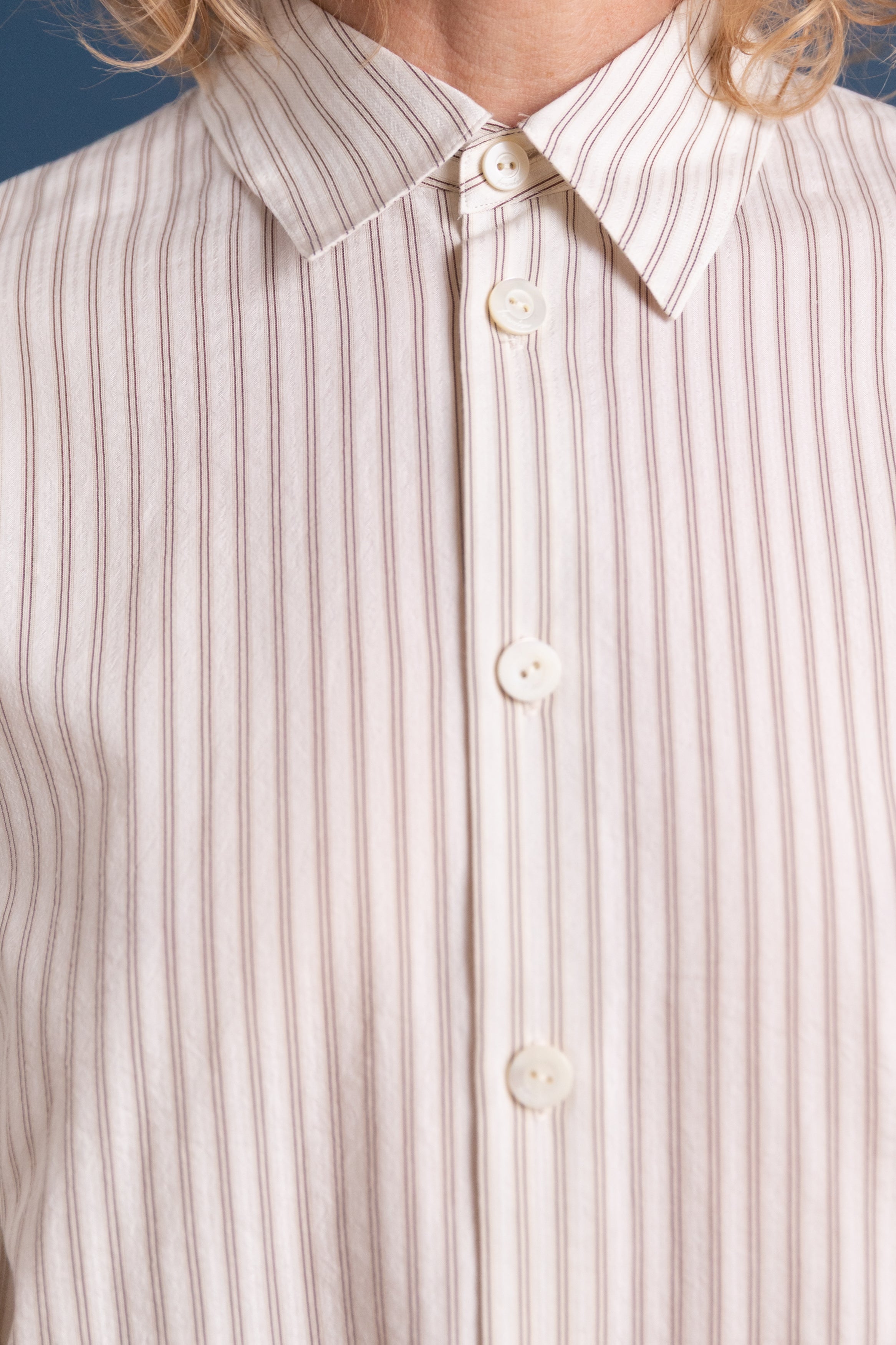SHORT LENGTH SHIRT BLOUSE IN BROWN STRIPE