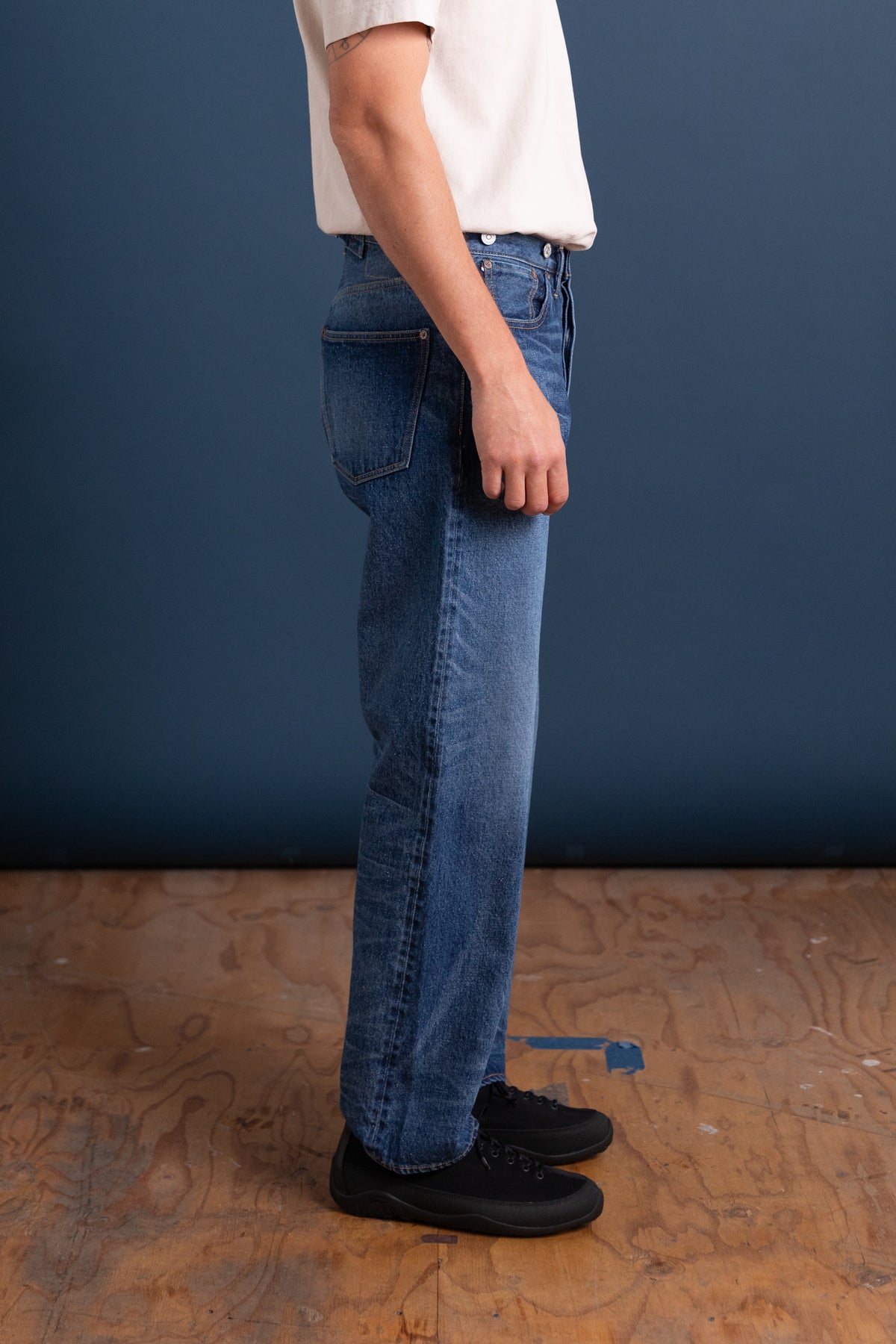 1930 STRAIGHT DENIM PANTS IN INDIGO VINTAGE WASH
