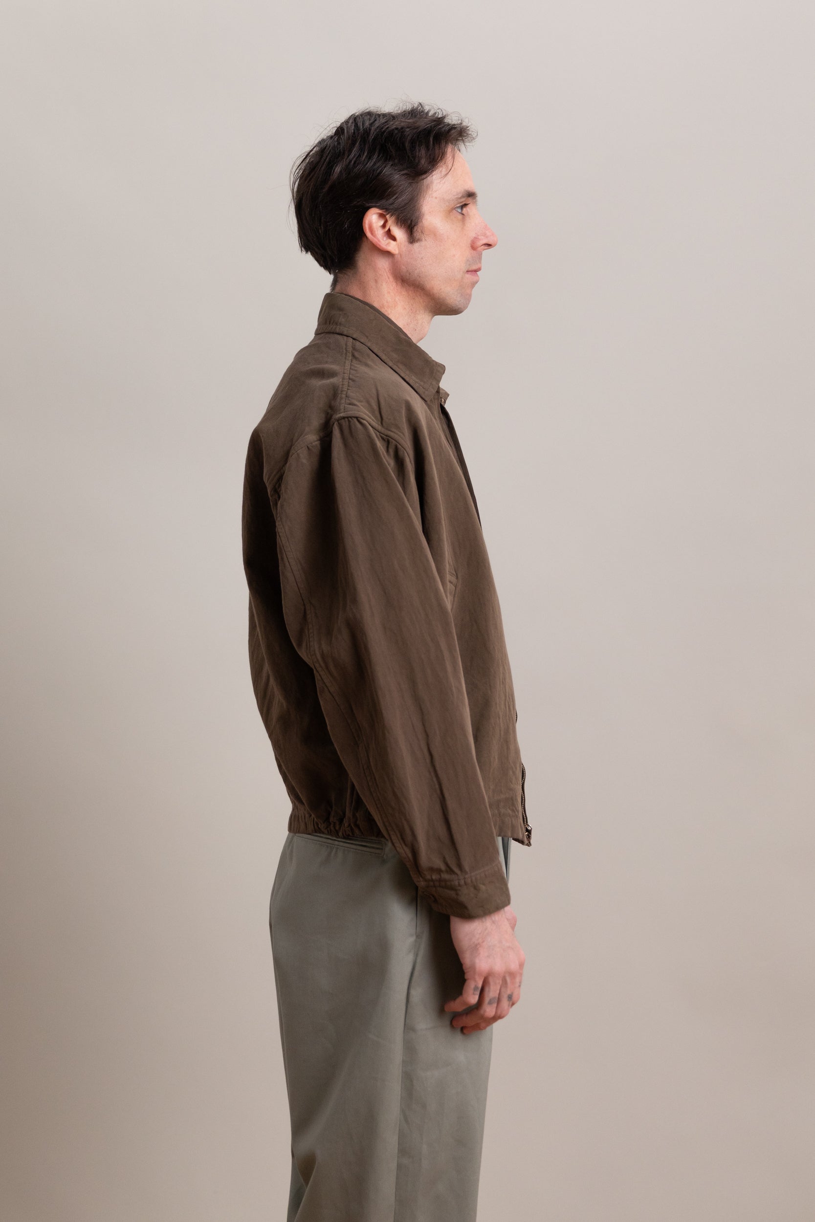GABA ZIP BLOUSON IN CUB BROWN FINX LINEN BOIL GABARDINE